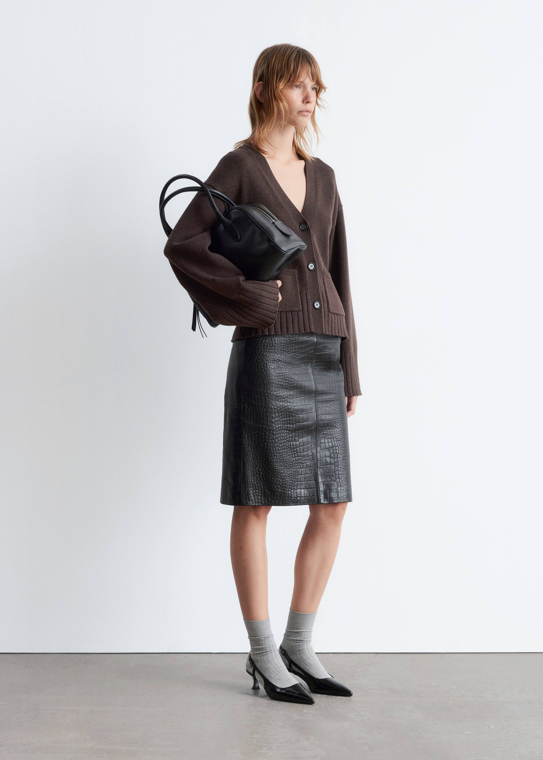 Agrandir l'image: Cardigan cintré en maille - Marron foncé - FEMME | H&M CH 5