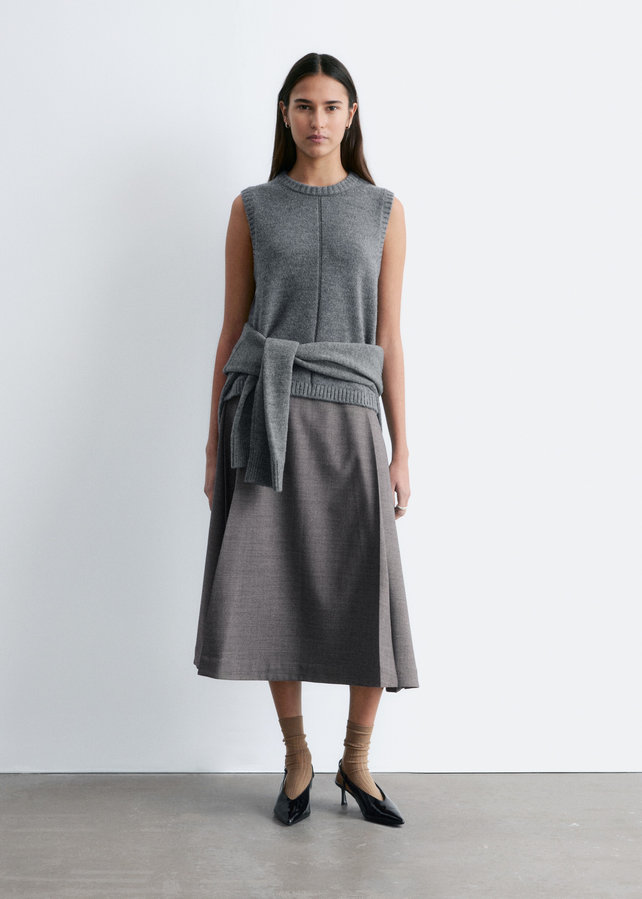 Vis større bilde: Klassiske slingbackpumps i lær - Svart - DAME | H&M NO 1