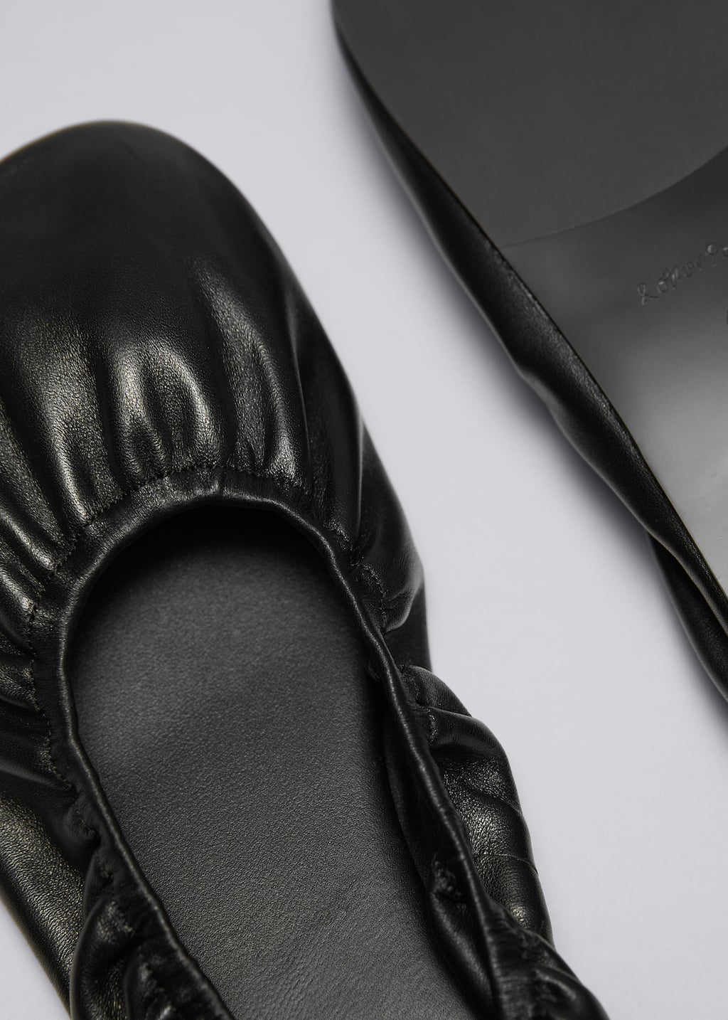 Image of Ballerines en cuir froncé