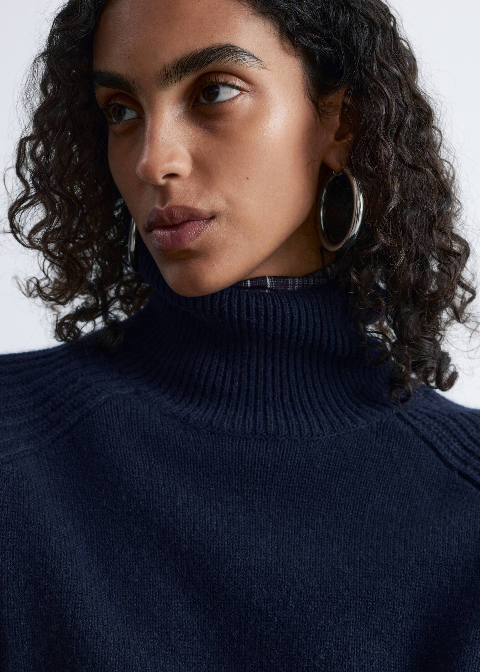 Boxy Turtleneck Jumper - Dark Blue/Dark Brown/Dark Grey - 4