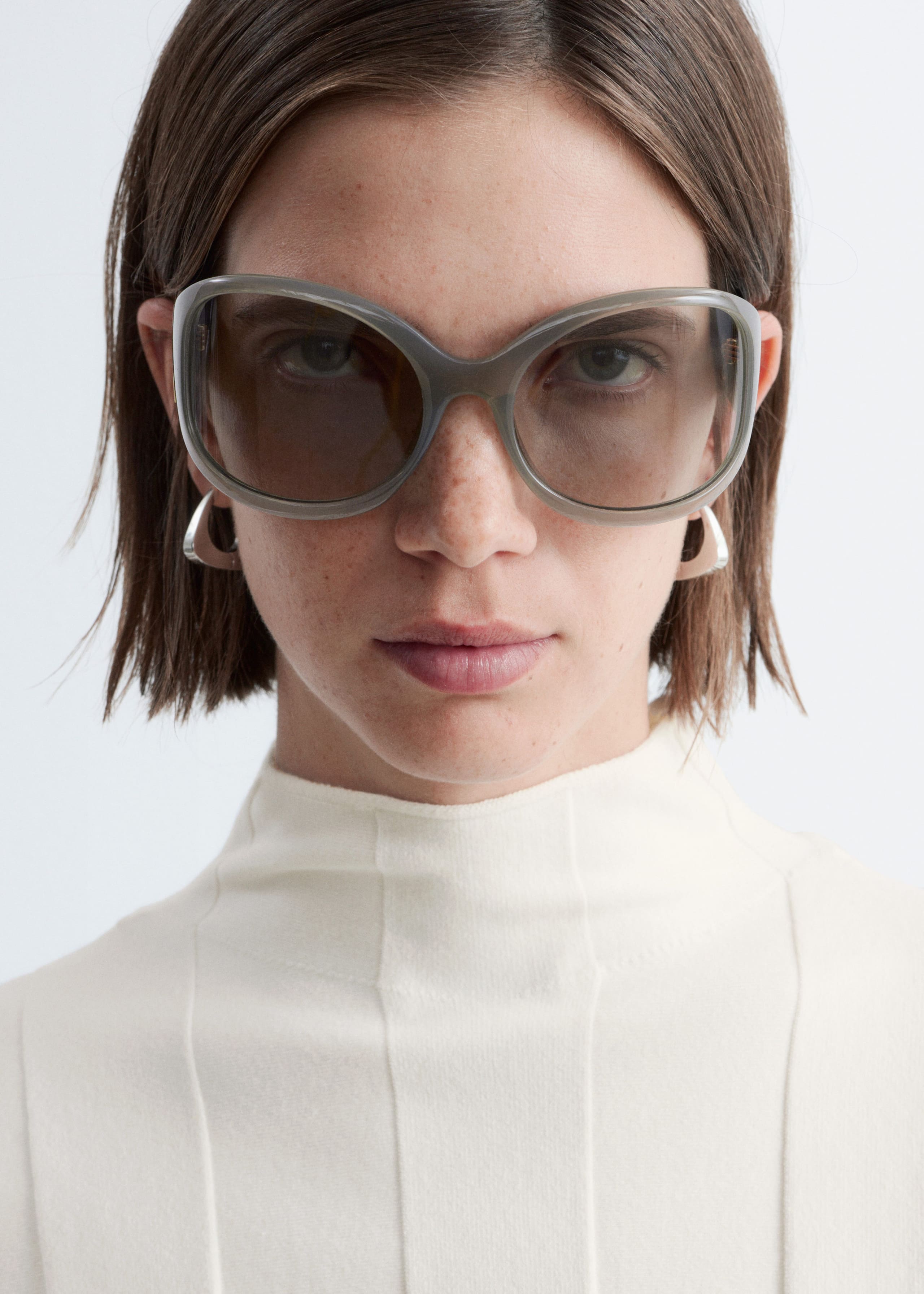 Image of Oversized Oval Frame Sunglasses