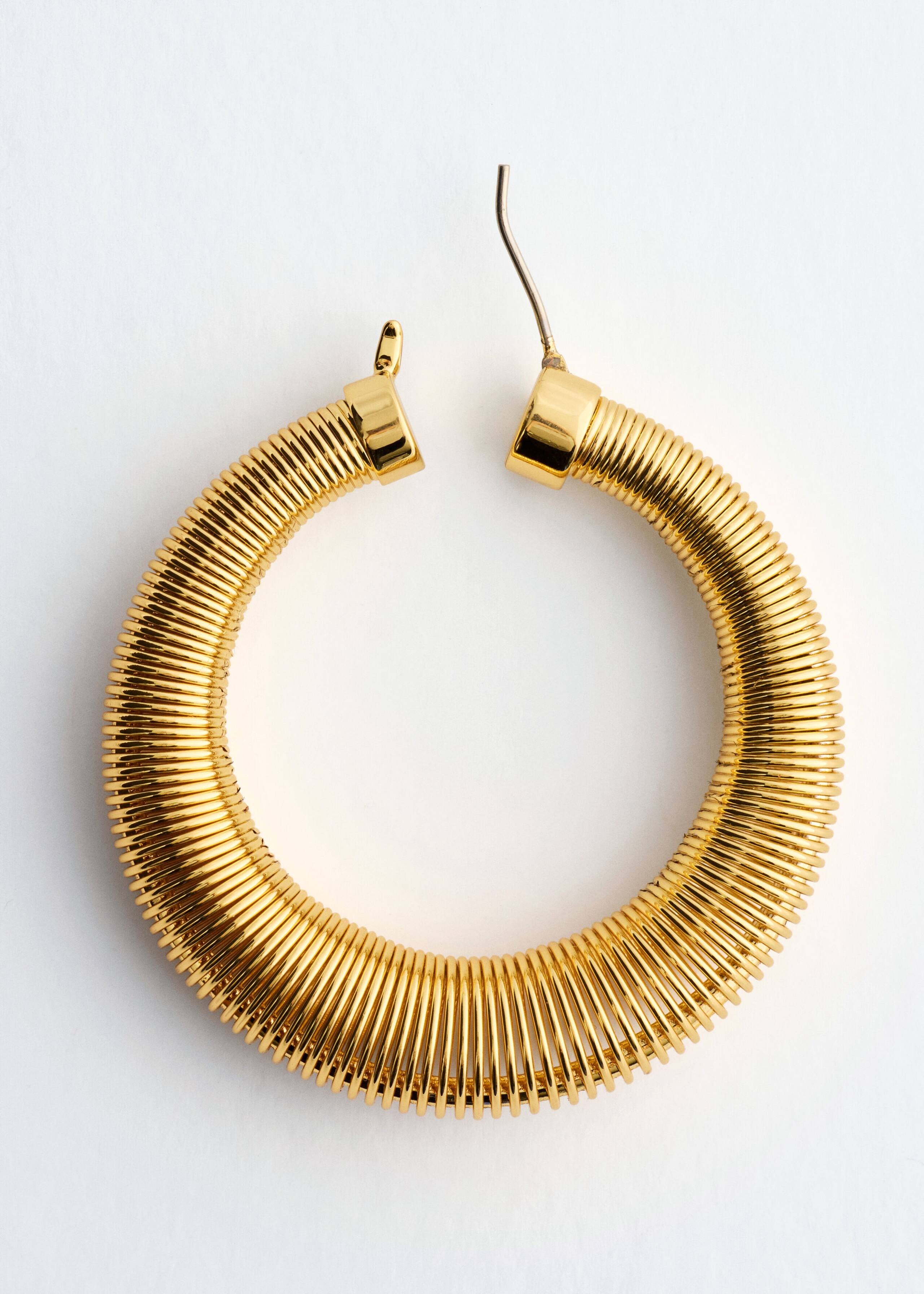 Coil Hoop Earrings - {{variantName}} - Descriptive Detail