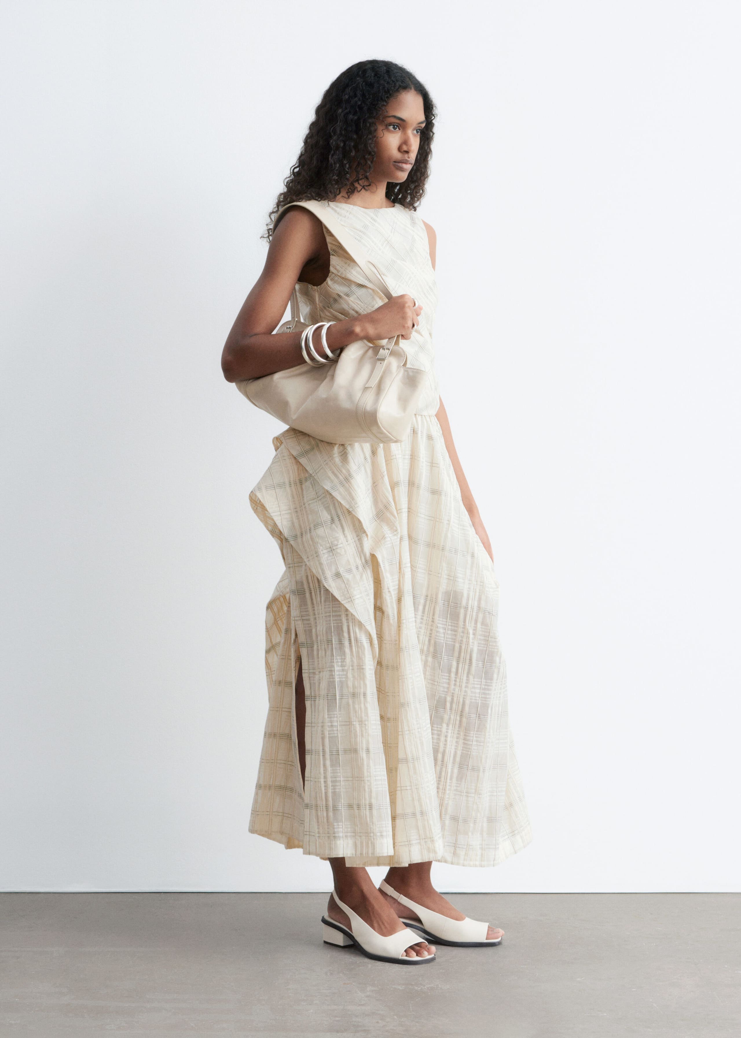 Image of Rynkad midikjol i bomull