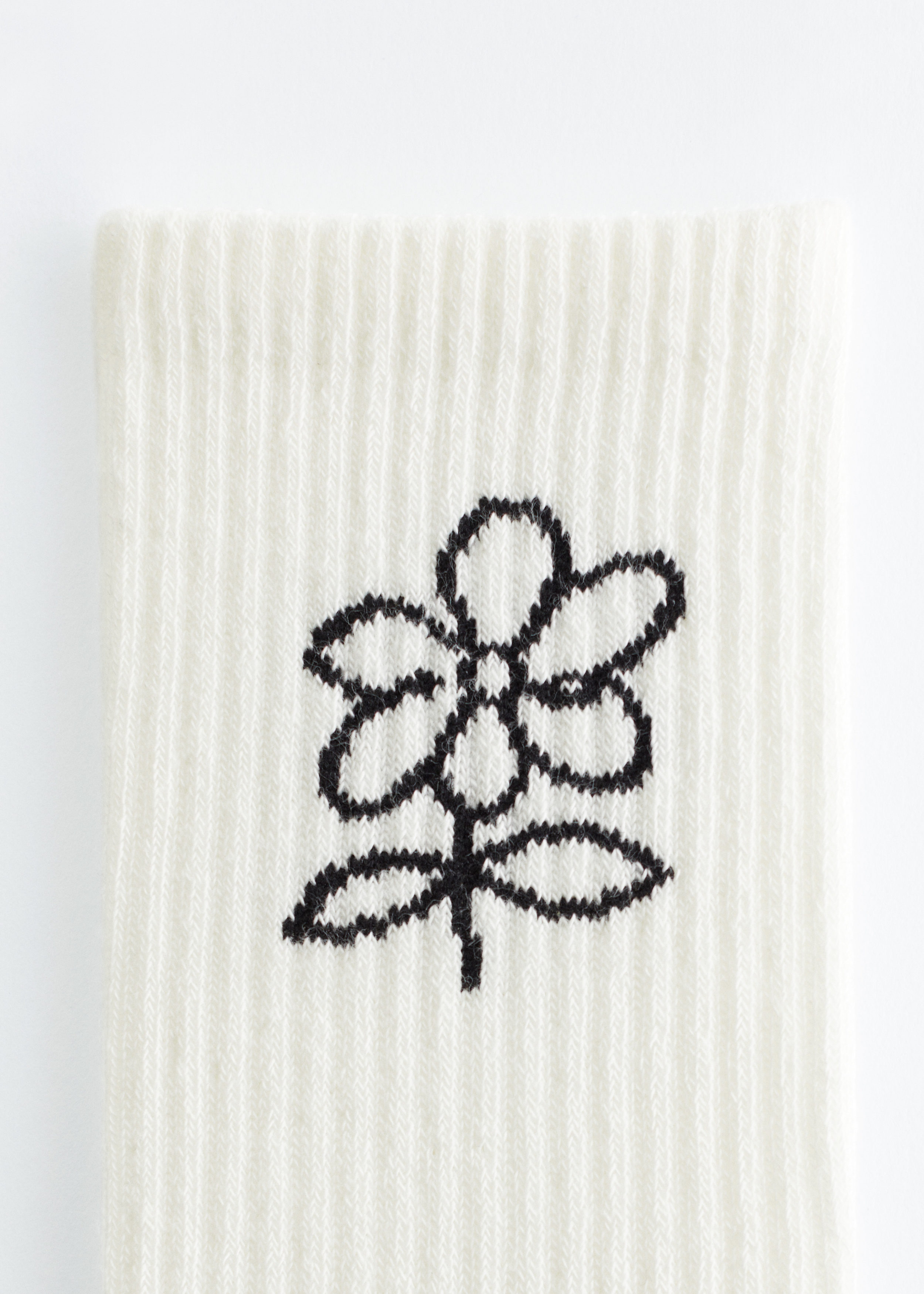 Image of Motif-Detail Socks