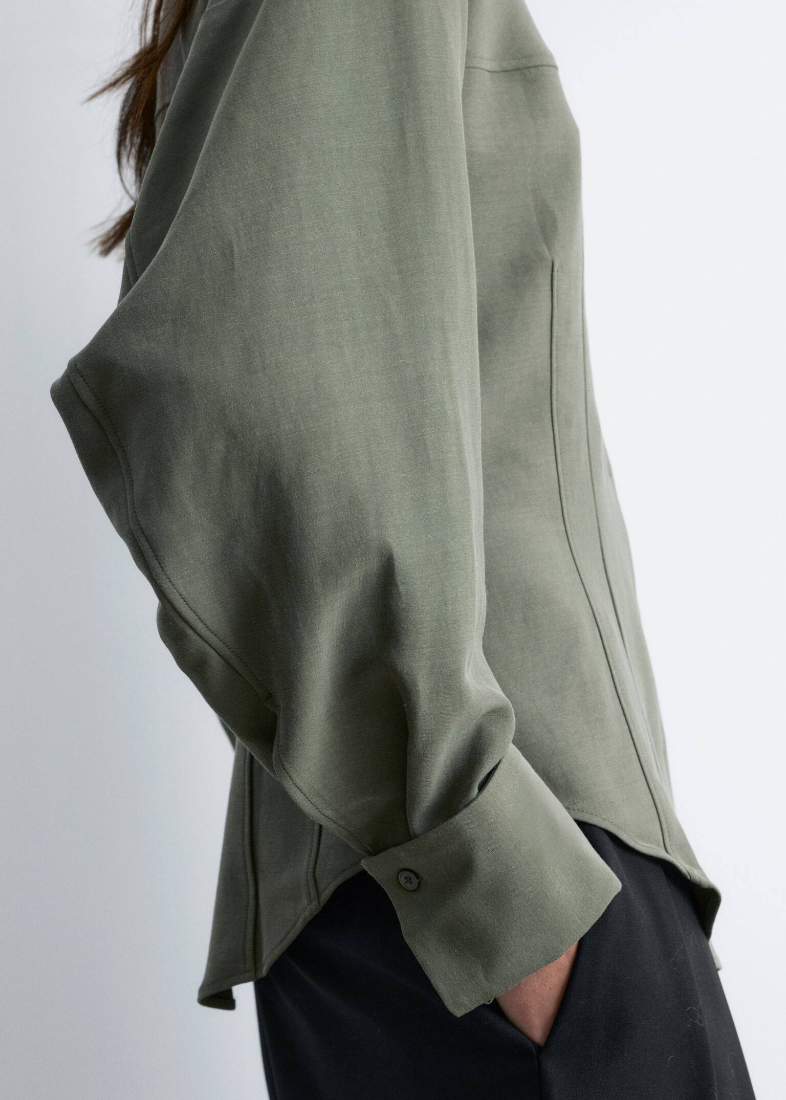 Figursyet skjorte med ballonærmer - Mørk kakigrøn/Sort - 4