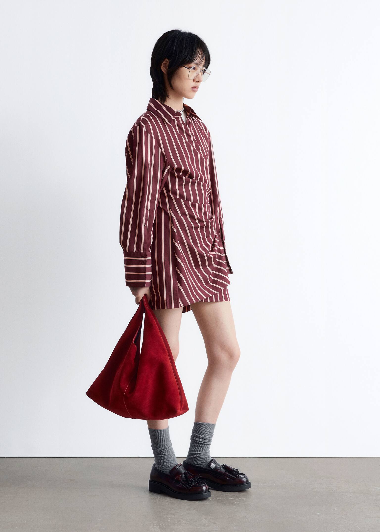 Kort slå om-skjortekjole - Mørkerød/lyserøde striber/Lyseblå/brune striber - 4