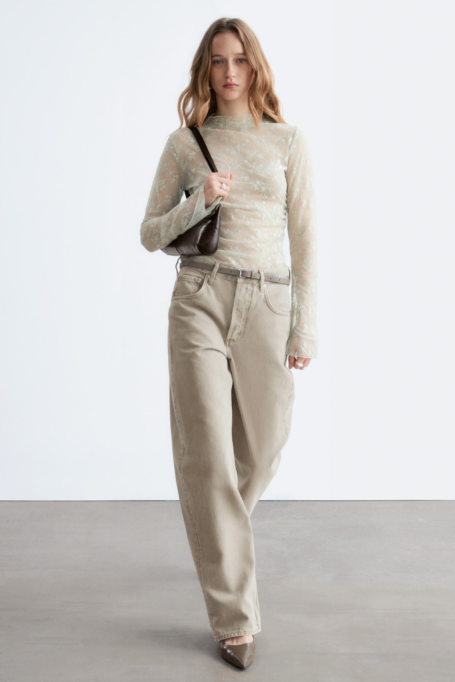 Long-Sleeve Lace Top - חום-אפרפר בהיר/חום כהה - 7