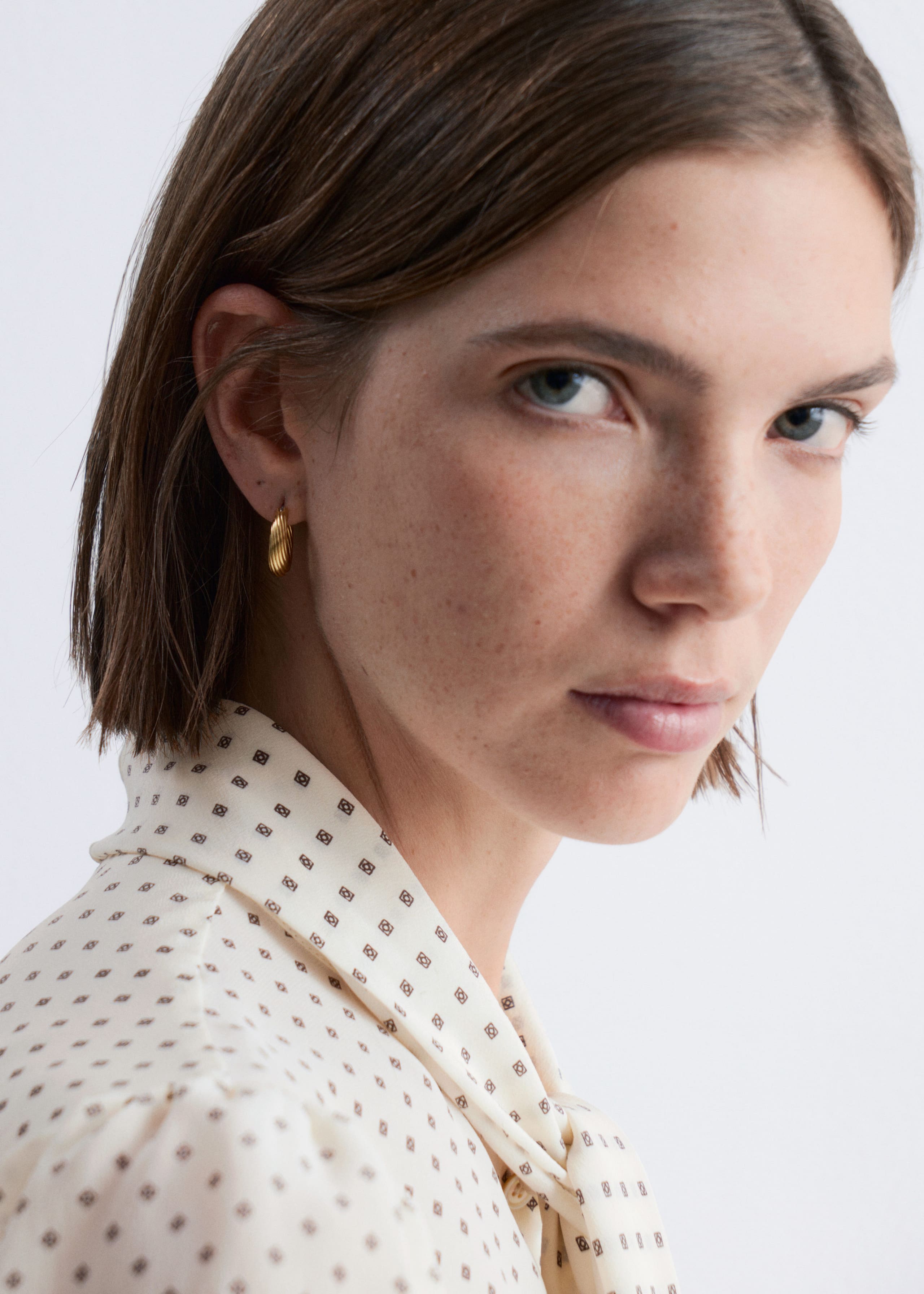 Fluted Hoop Earrings - Silver - Lookbook
