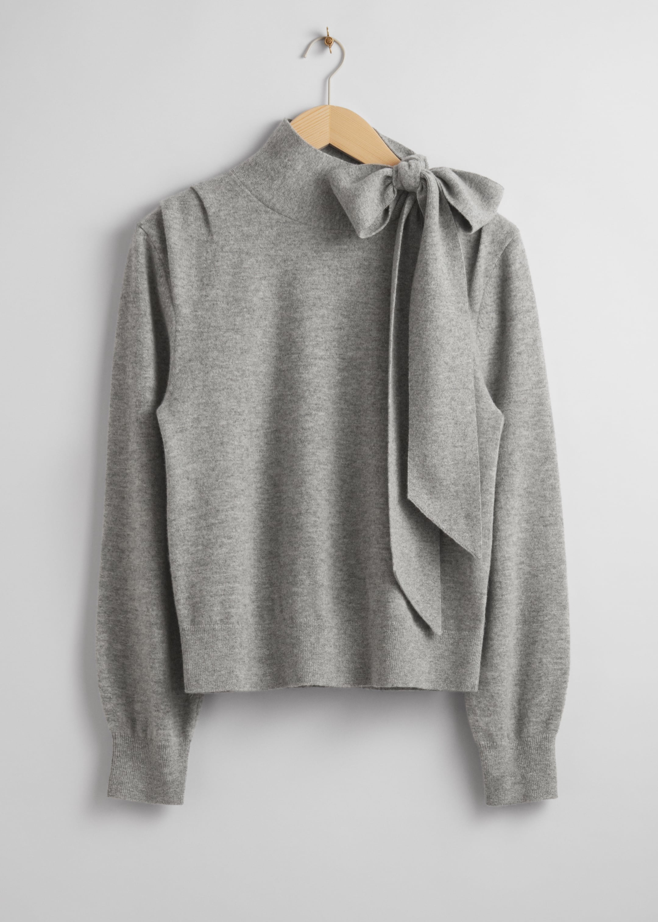 Größeres Bild ansehen: Pullover aus Merinowolle mit Bindedetail - Grau - Ladies | H&M DE 1