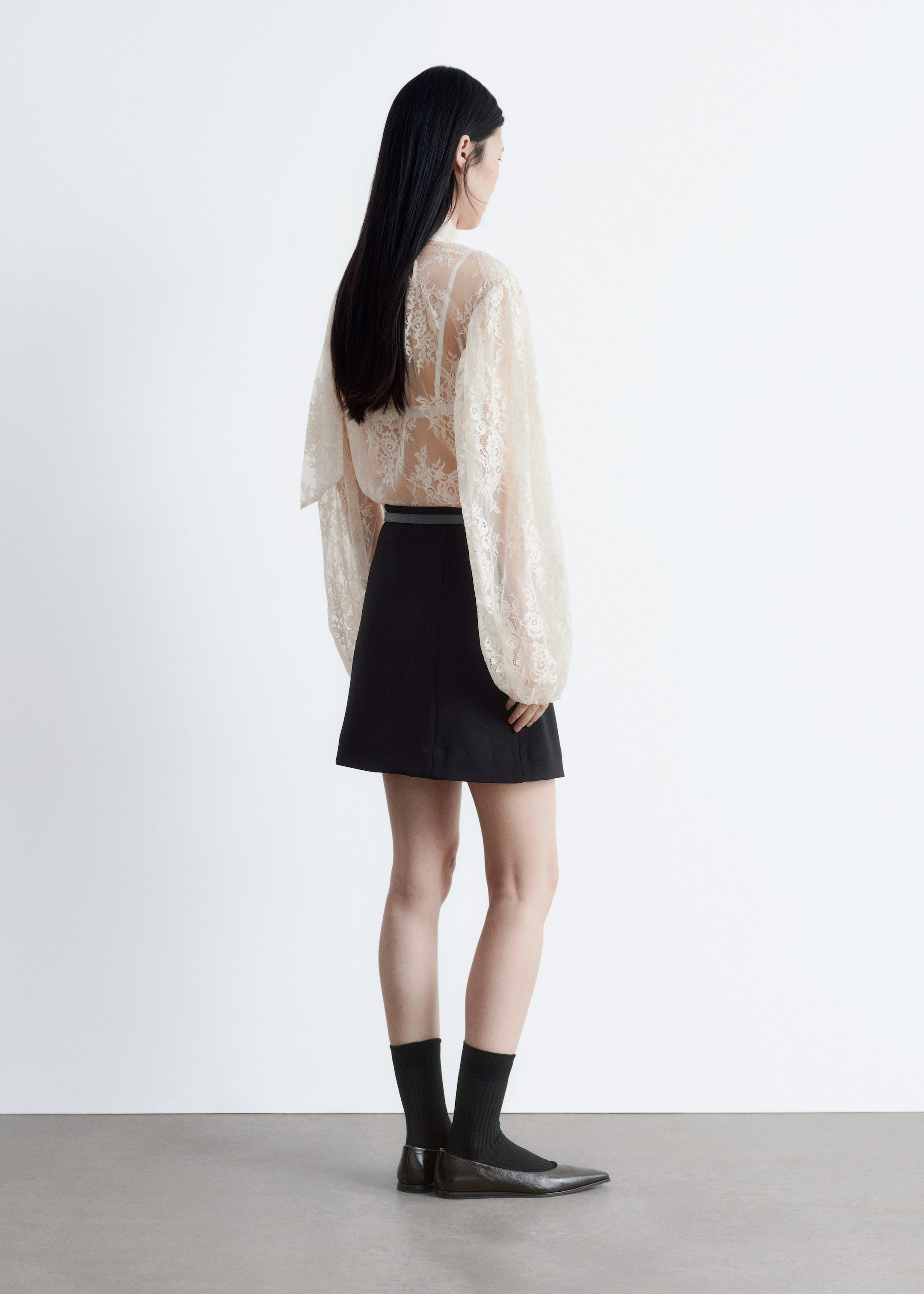 Zobrazit větší obrázek: Mini sukně s vysokým pasem - Černá - ŽENY | H&M CZ 5