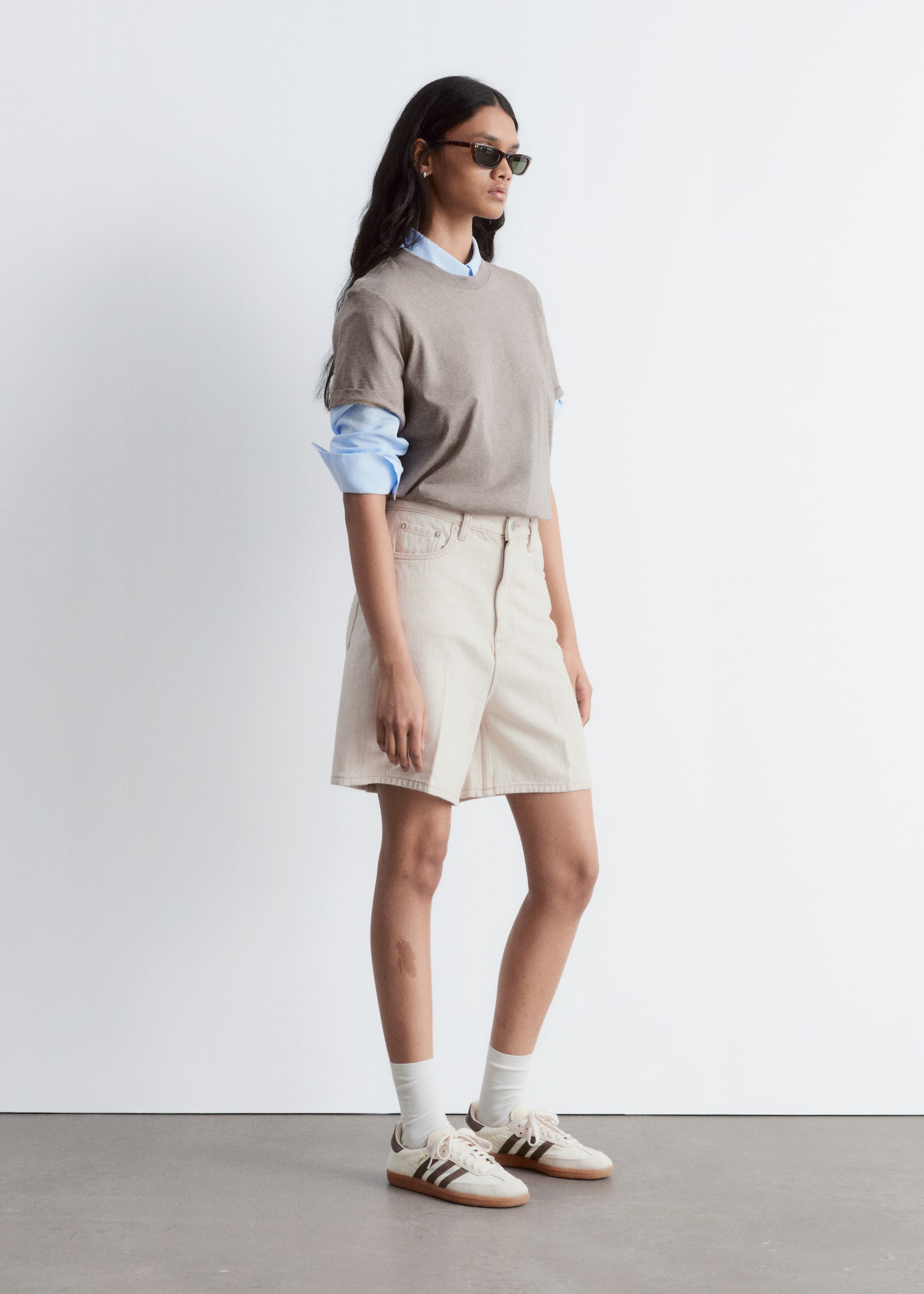 T-shirt met ronde hals - Taupe/Wit/Zwart/Donkergrijs gemêleerd/Rood/Lichtgroen/Donkerbruin/Vaalblauw - 6