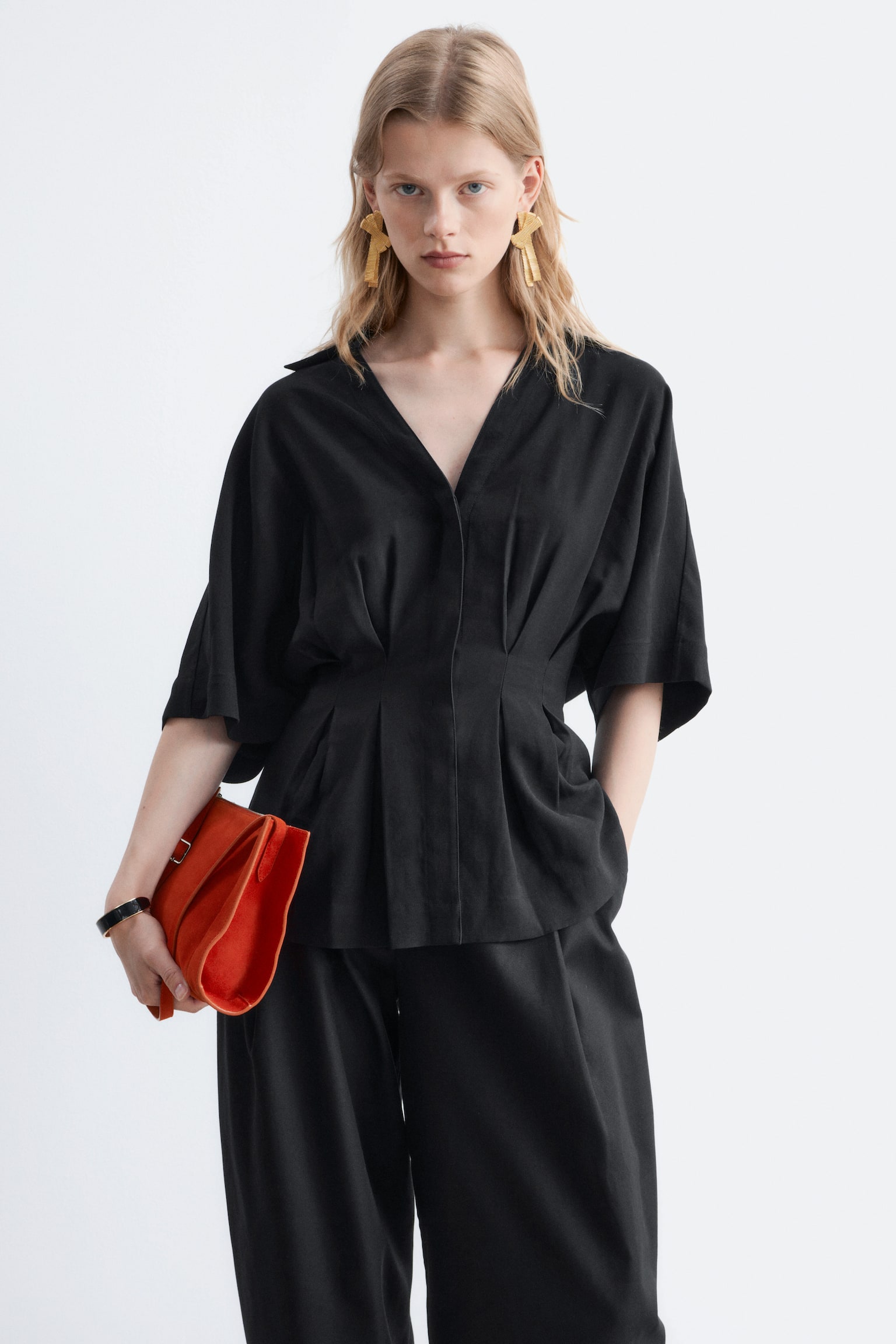 Hemd mit plissierter Taille - Schwarz - 1