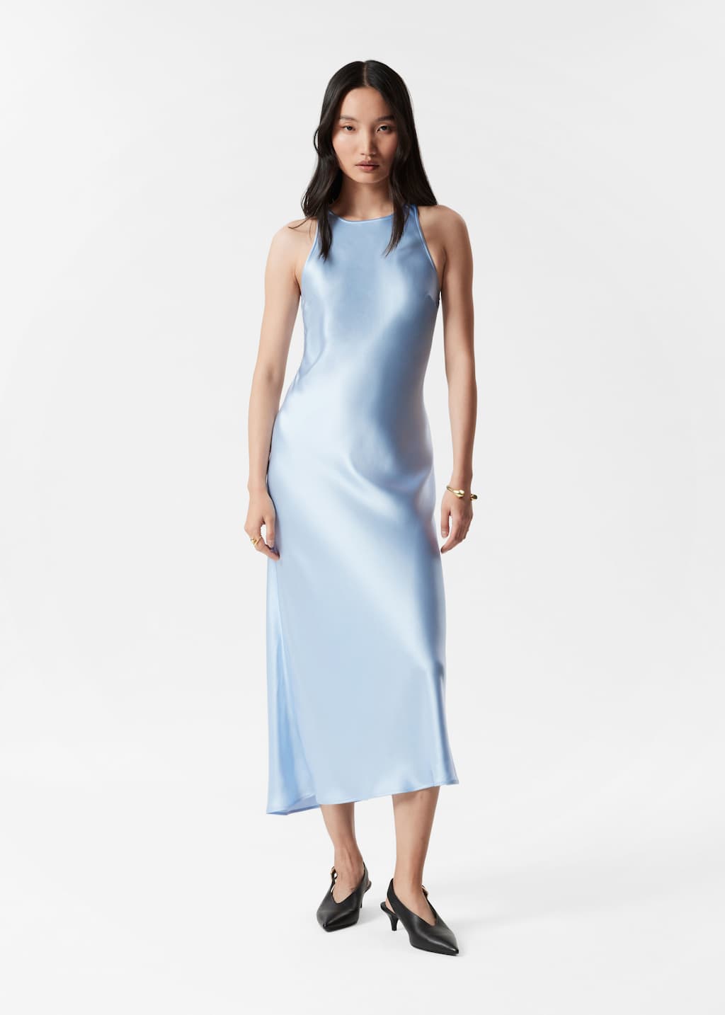 Image of Robe midi en satin sans manches