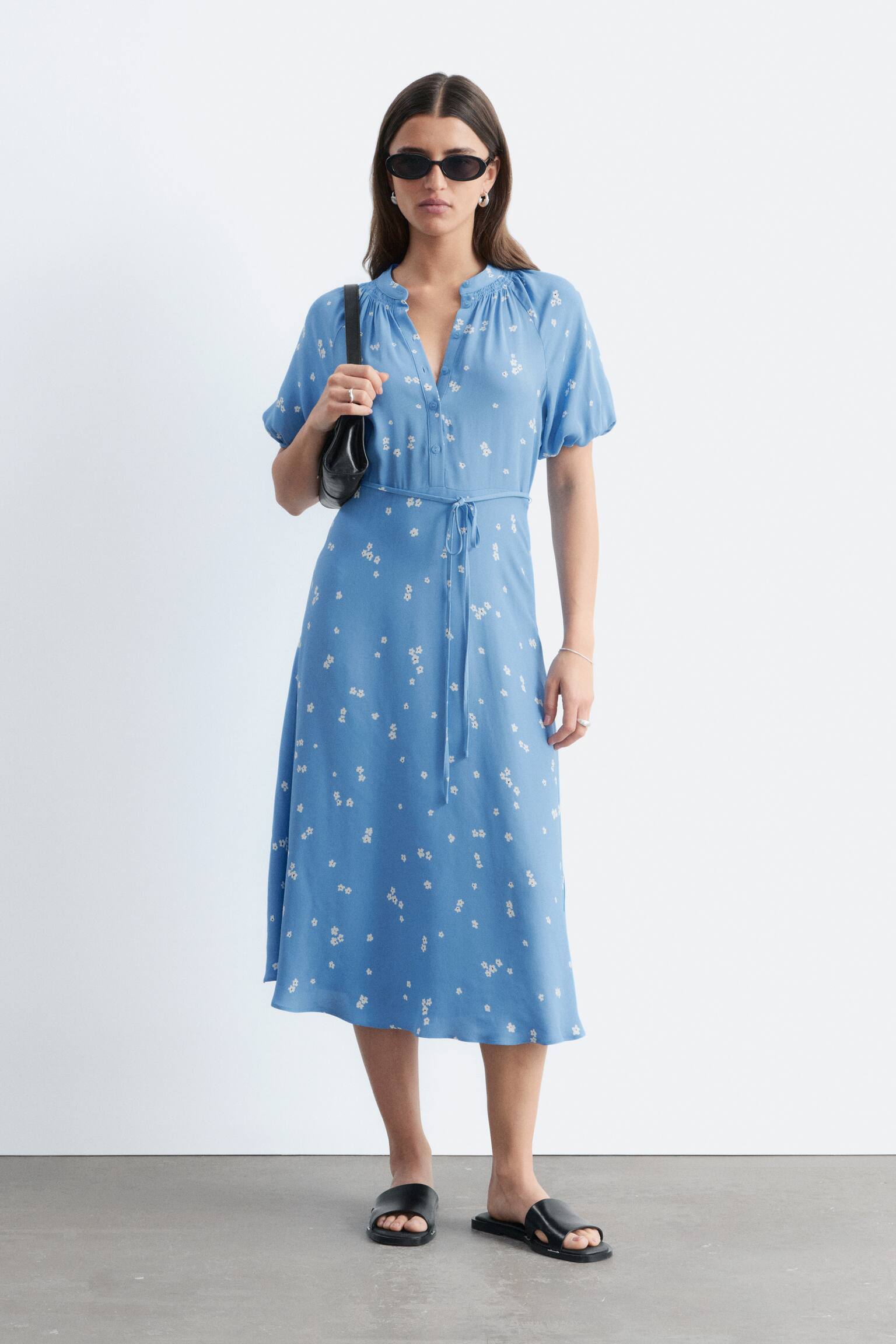 Midikjole med knyting i midjen-Blå/blomster - 7