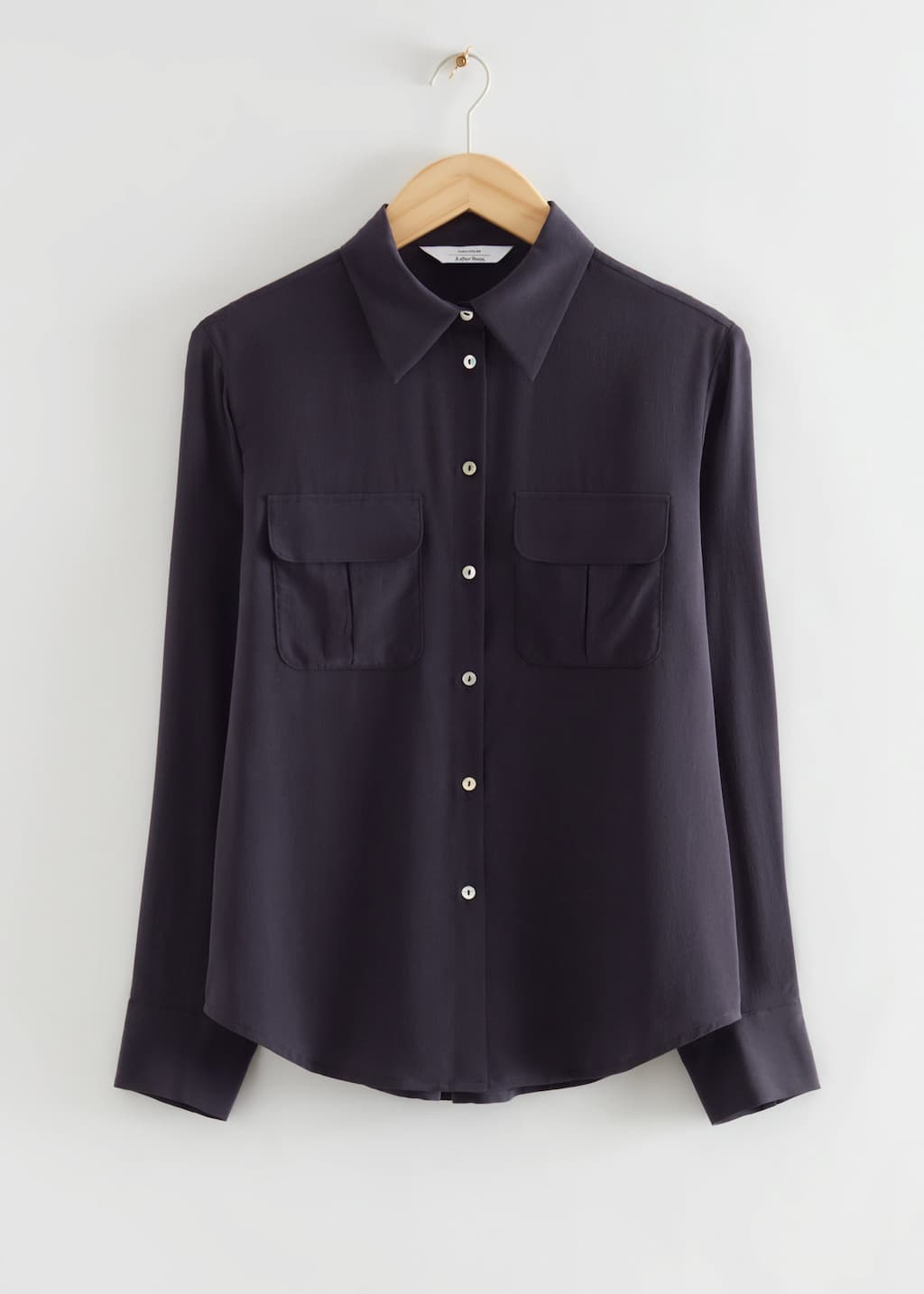 ClassicMulberrySilkShirt - Dark Blue Silk - Bodegón