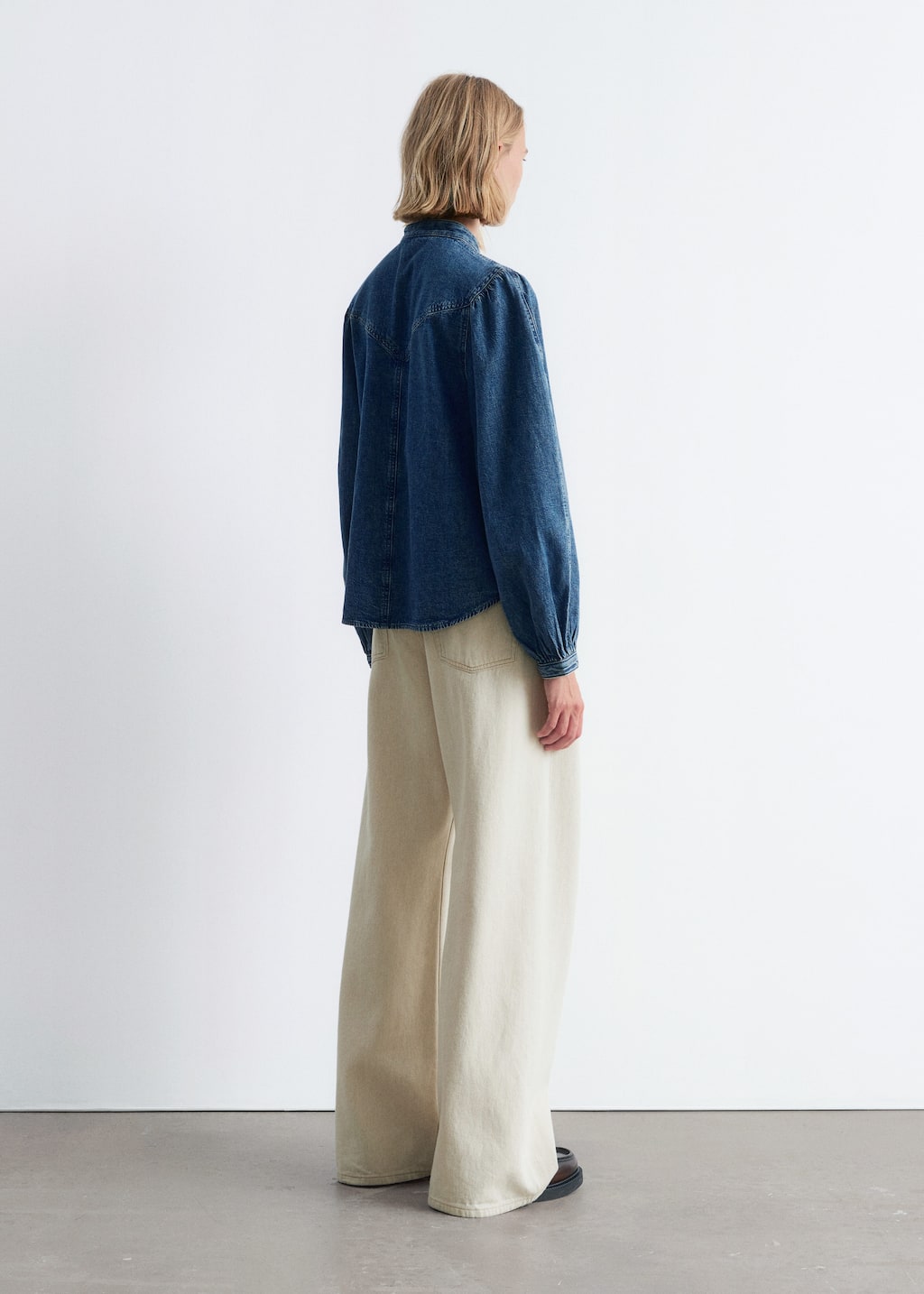 Image of Jeansbluse mit Puffärmeln