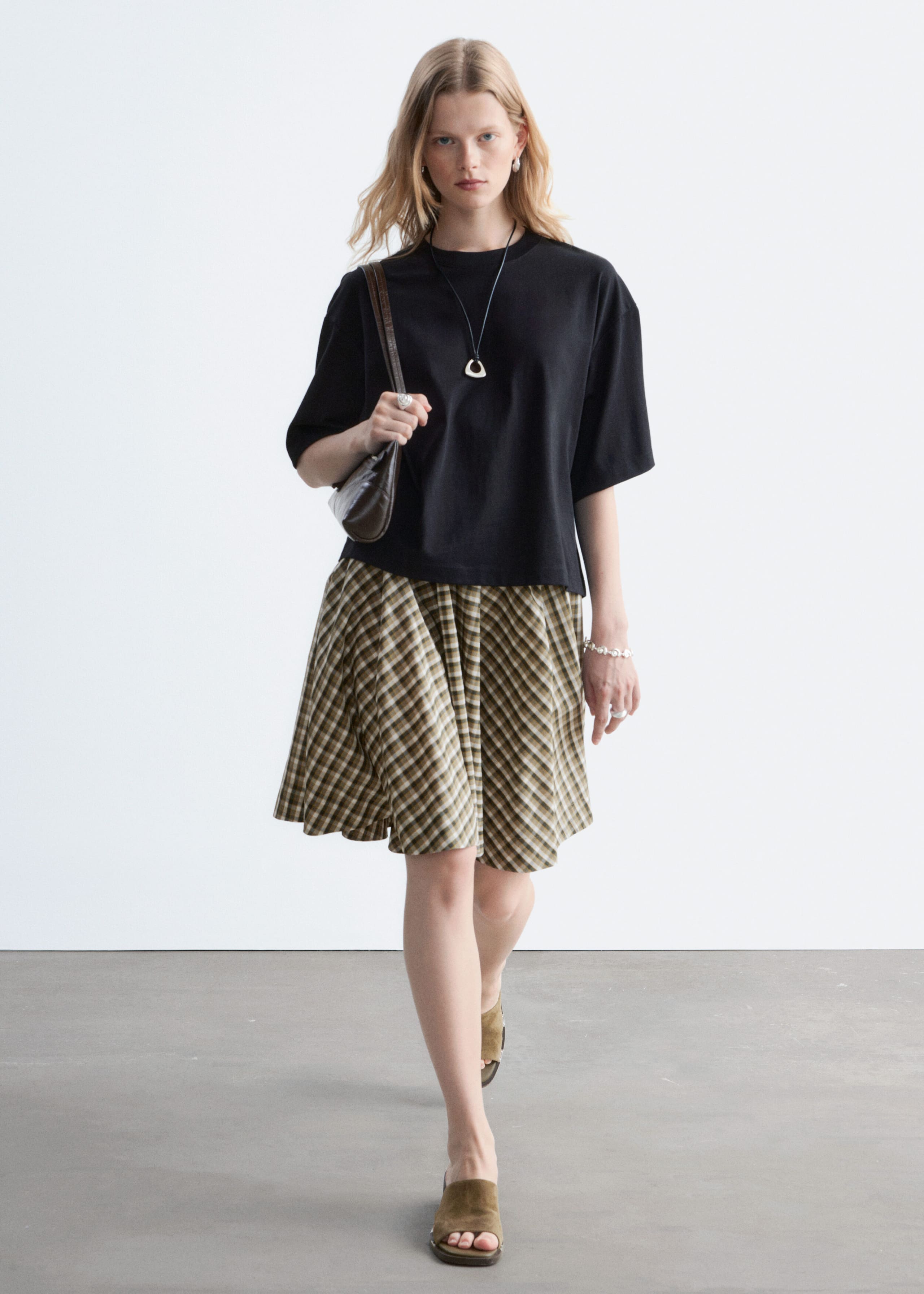 Boxy Cotton T-Shirt - Black - Lookbook