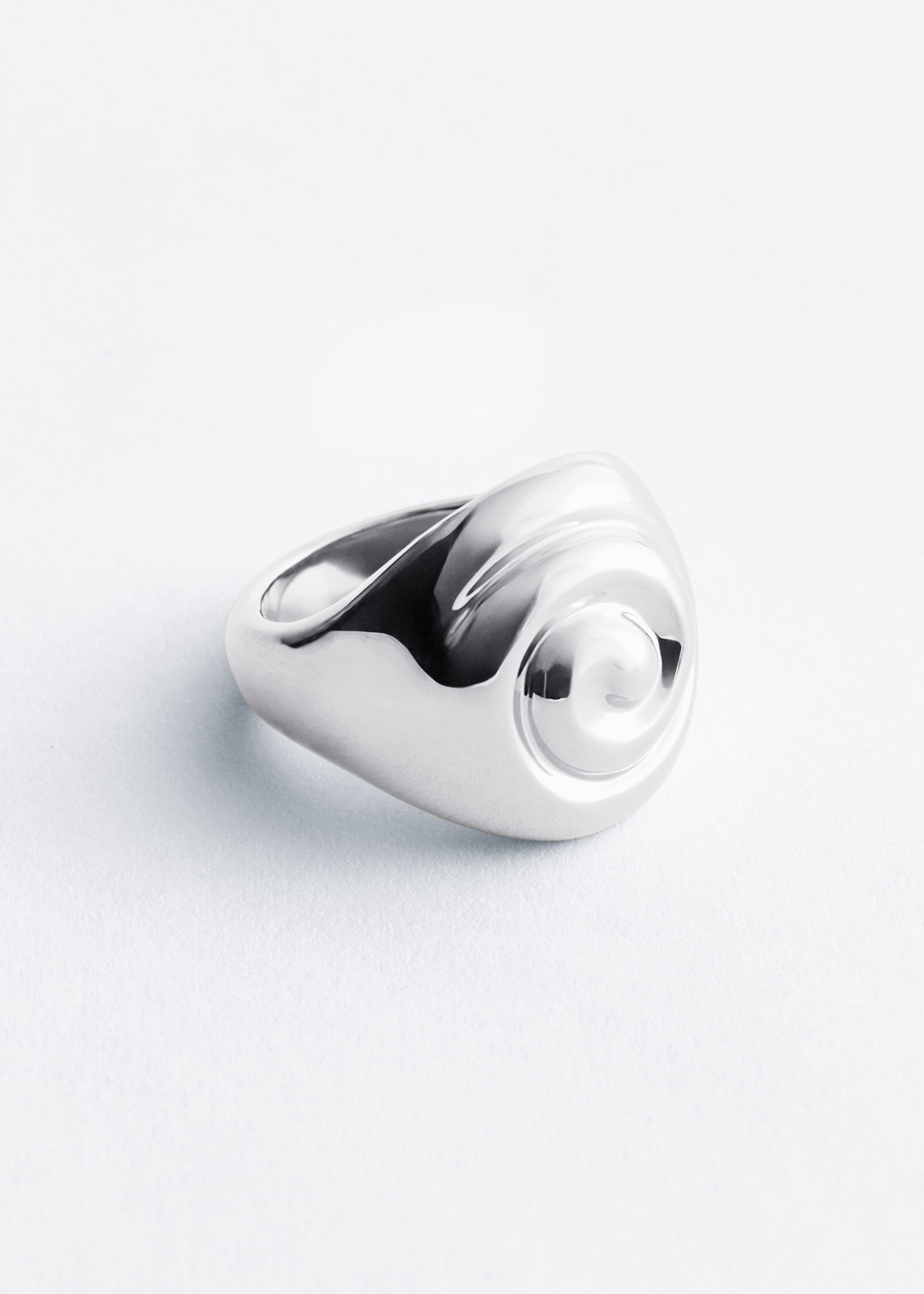 Shell Statement Ring