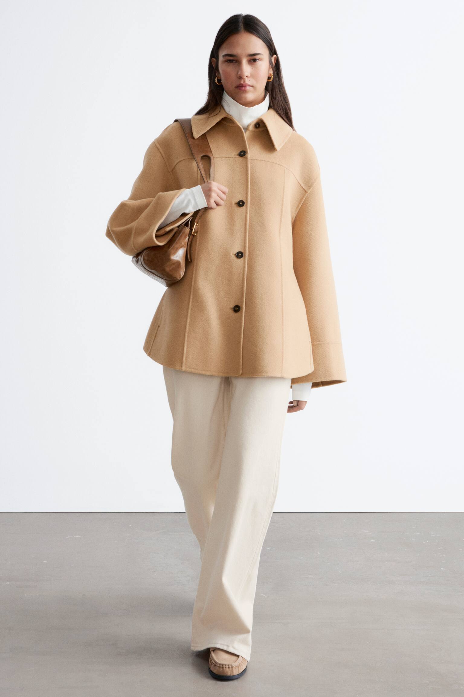 Ulljacka med intagen midja - Beige/Marinblå - 5