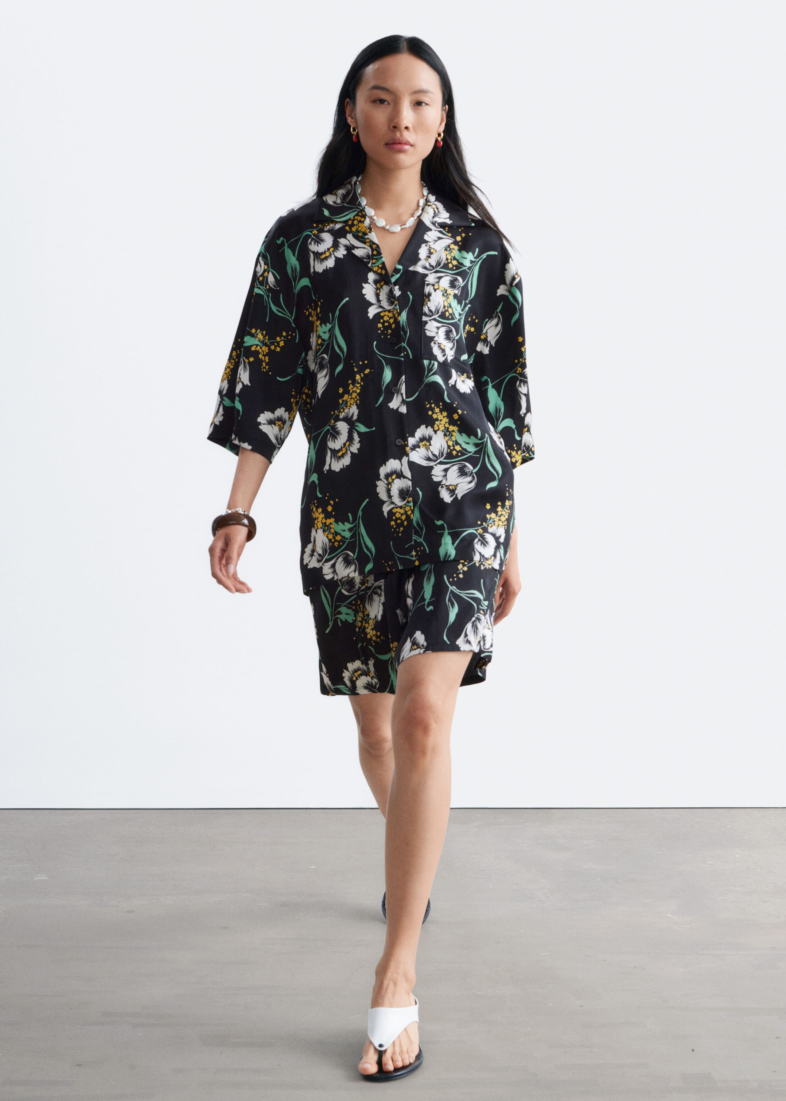 Oversized Resort Shirt - Bleu clair / Motif fleuri - Lookbook