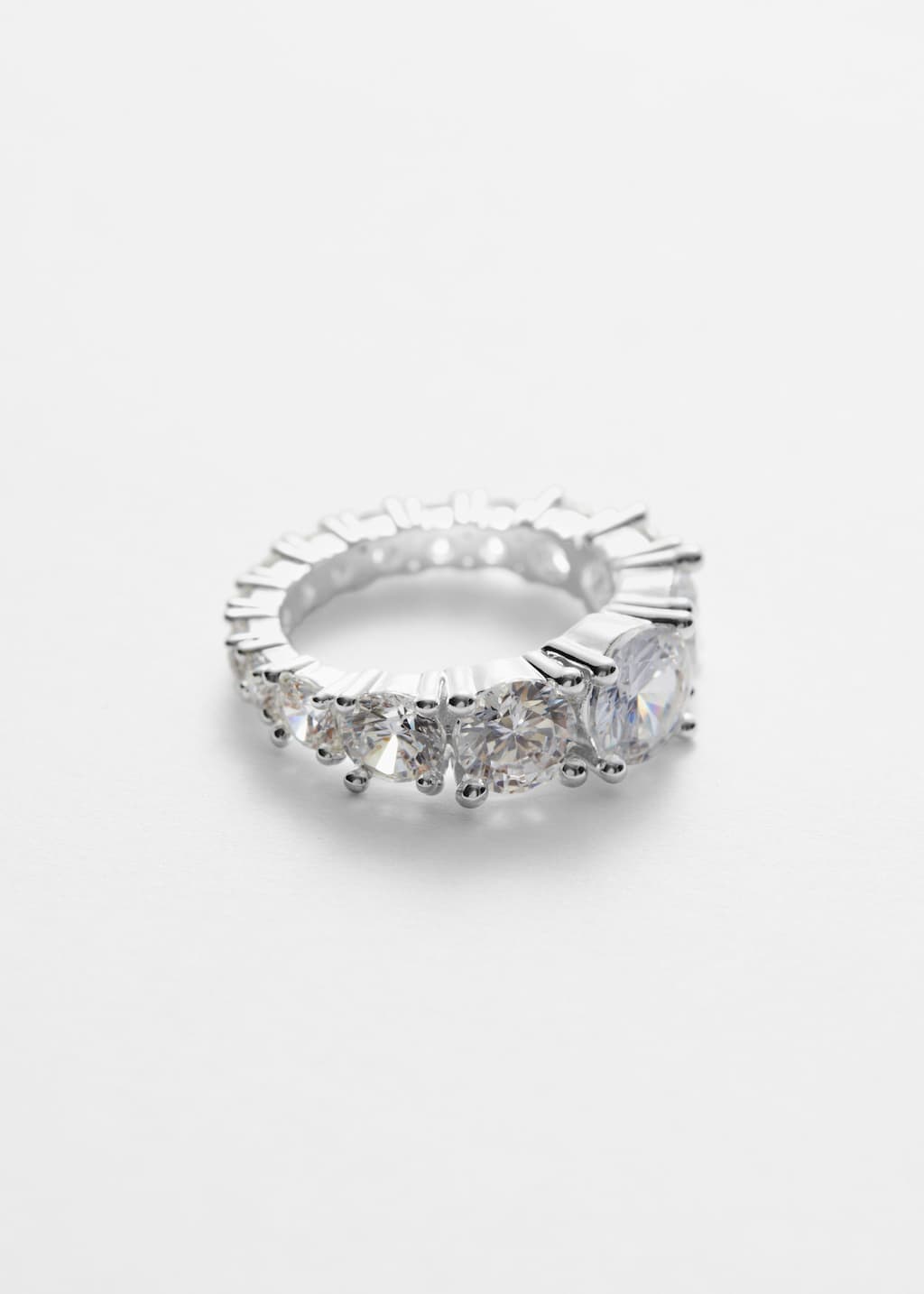Image of Anillo de cristal plateado