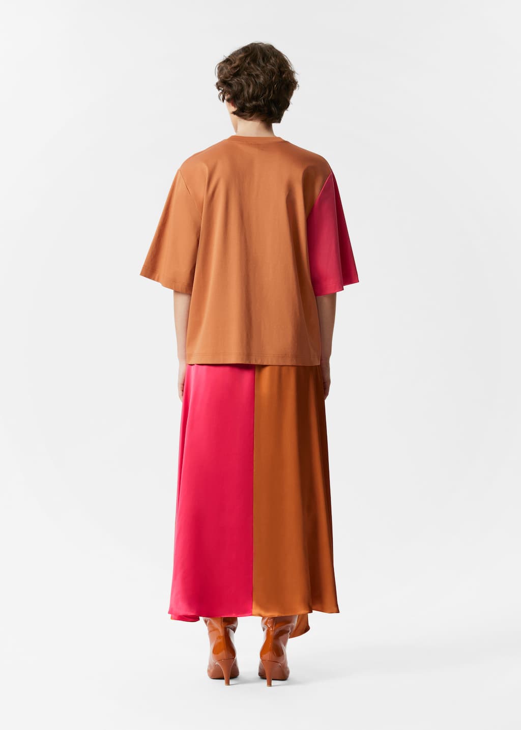 Camiseta de corte holgado con bloques de color - Rojo coral/bronce - Lookbook
