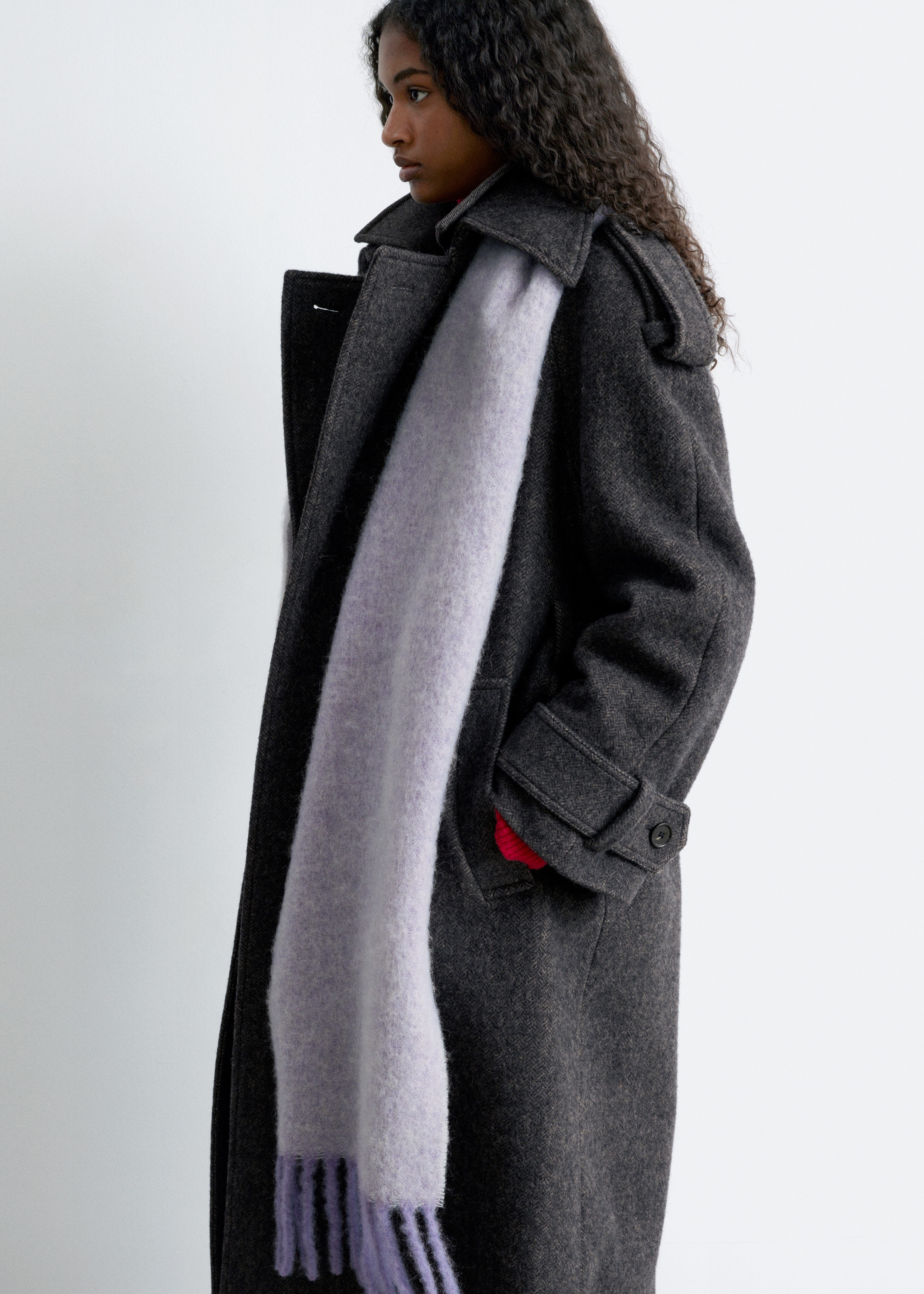 Šál s tretou z alpaky a strapcami - Svetlo zaprášená fialová