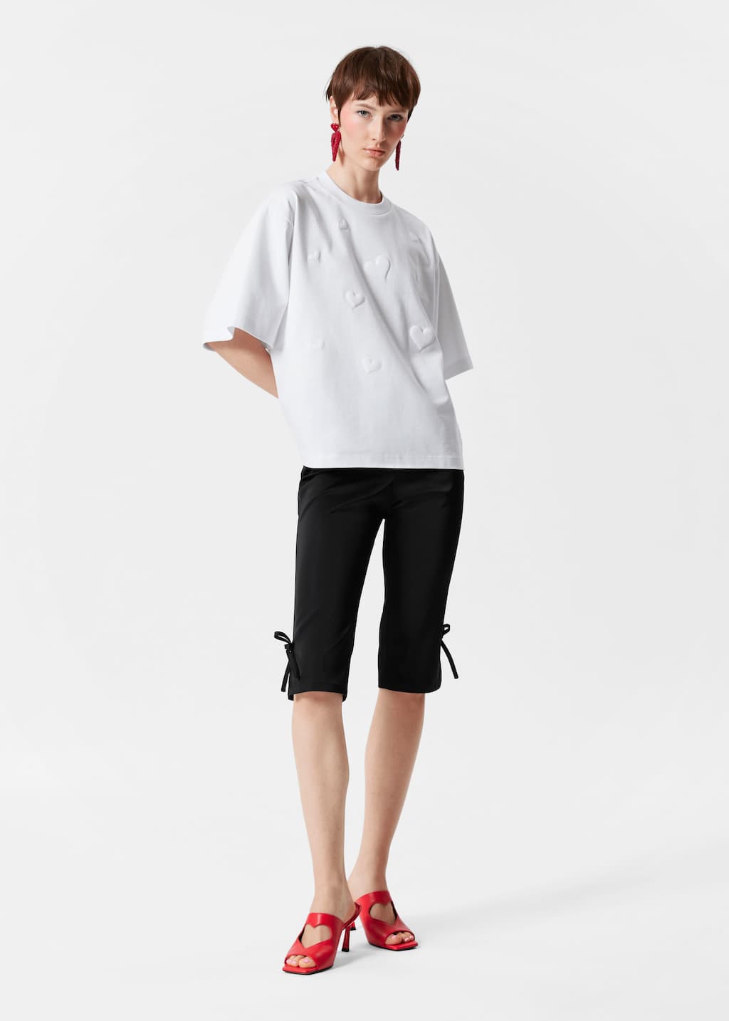T-Shirt aus Baumwolle mit Herzprägung - Weiß - Lookbook