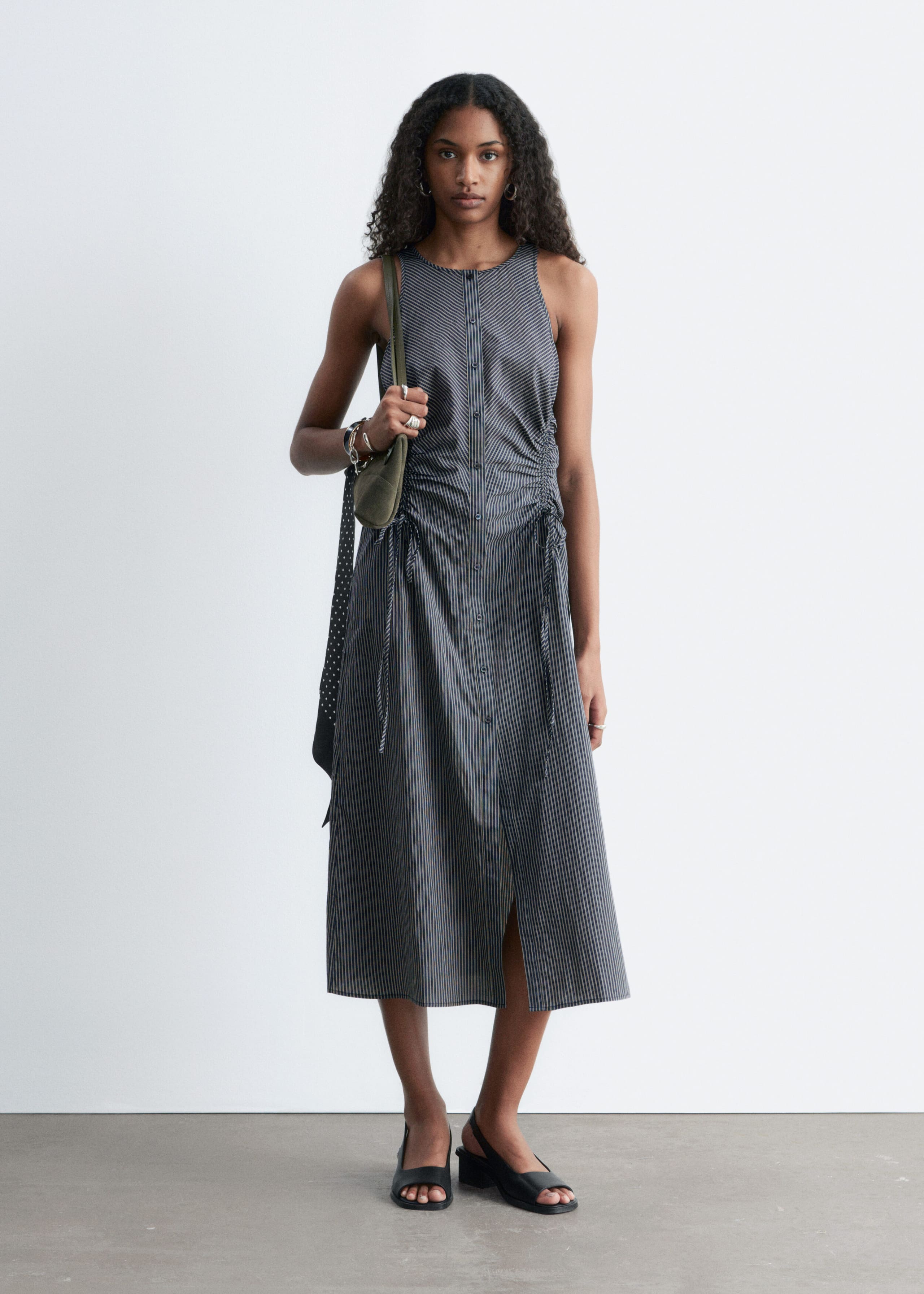 Image of Abito midi senza maniche con coulisse