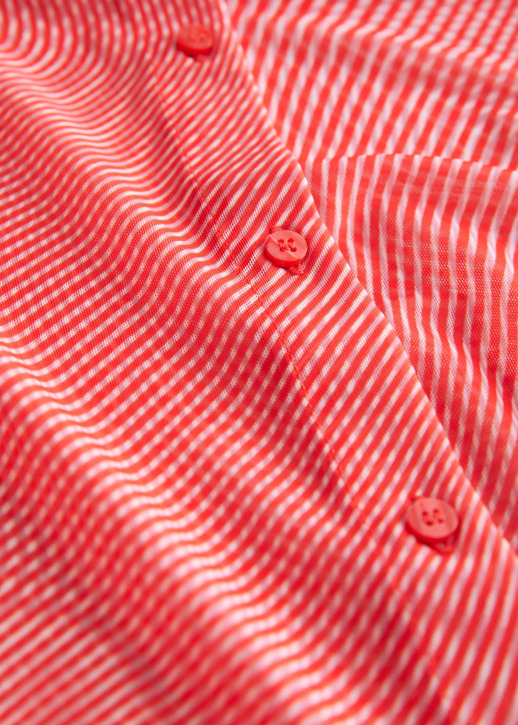 Fitted Print Shirt - {{variantName}} - Descriptive Detail