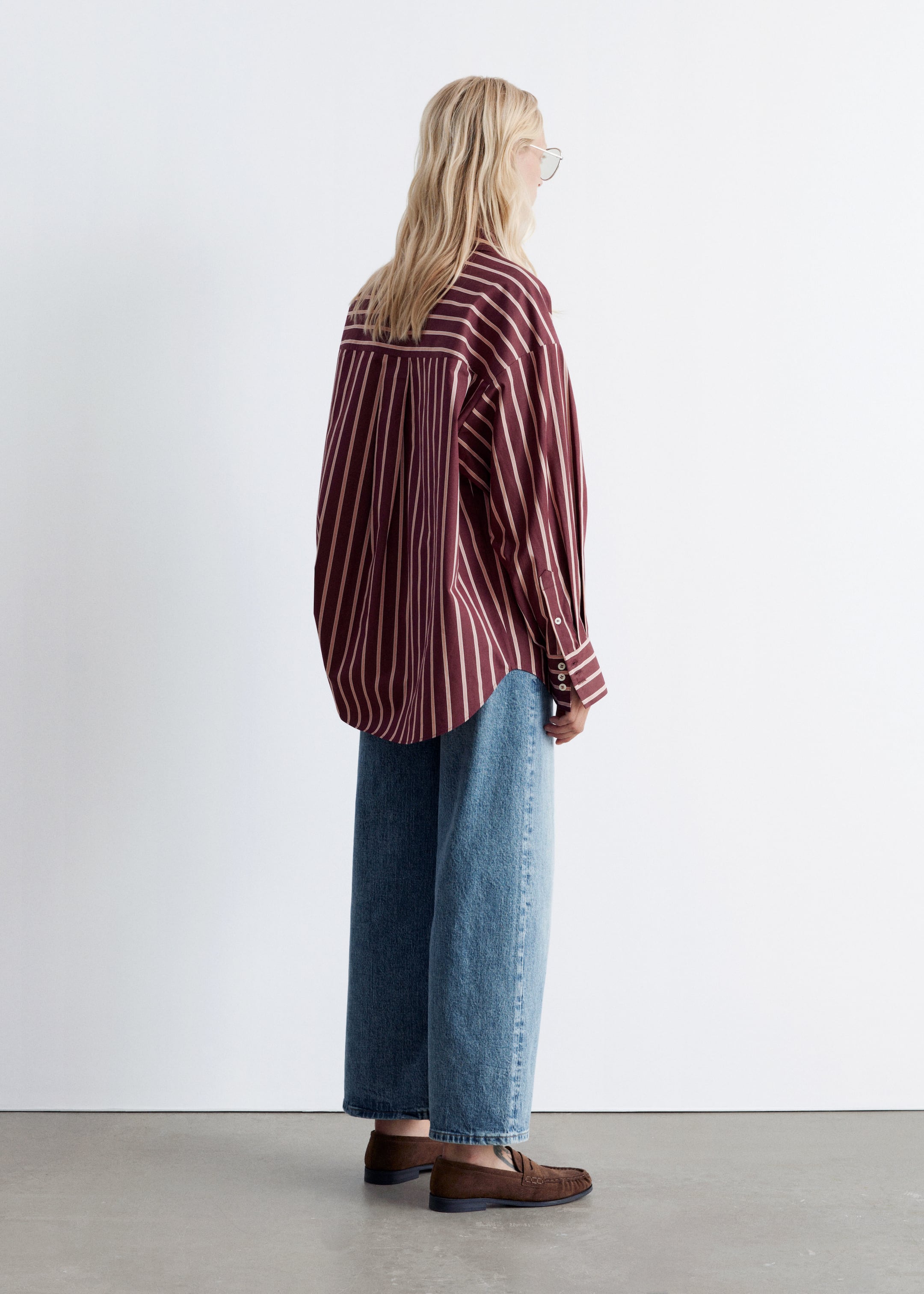 Zobrazit větší obrázek: Oversized Shirt - Tmavě červená/růžová - ŽENY | H&M CZ 5