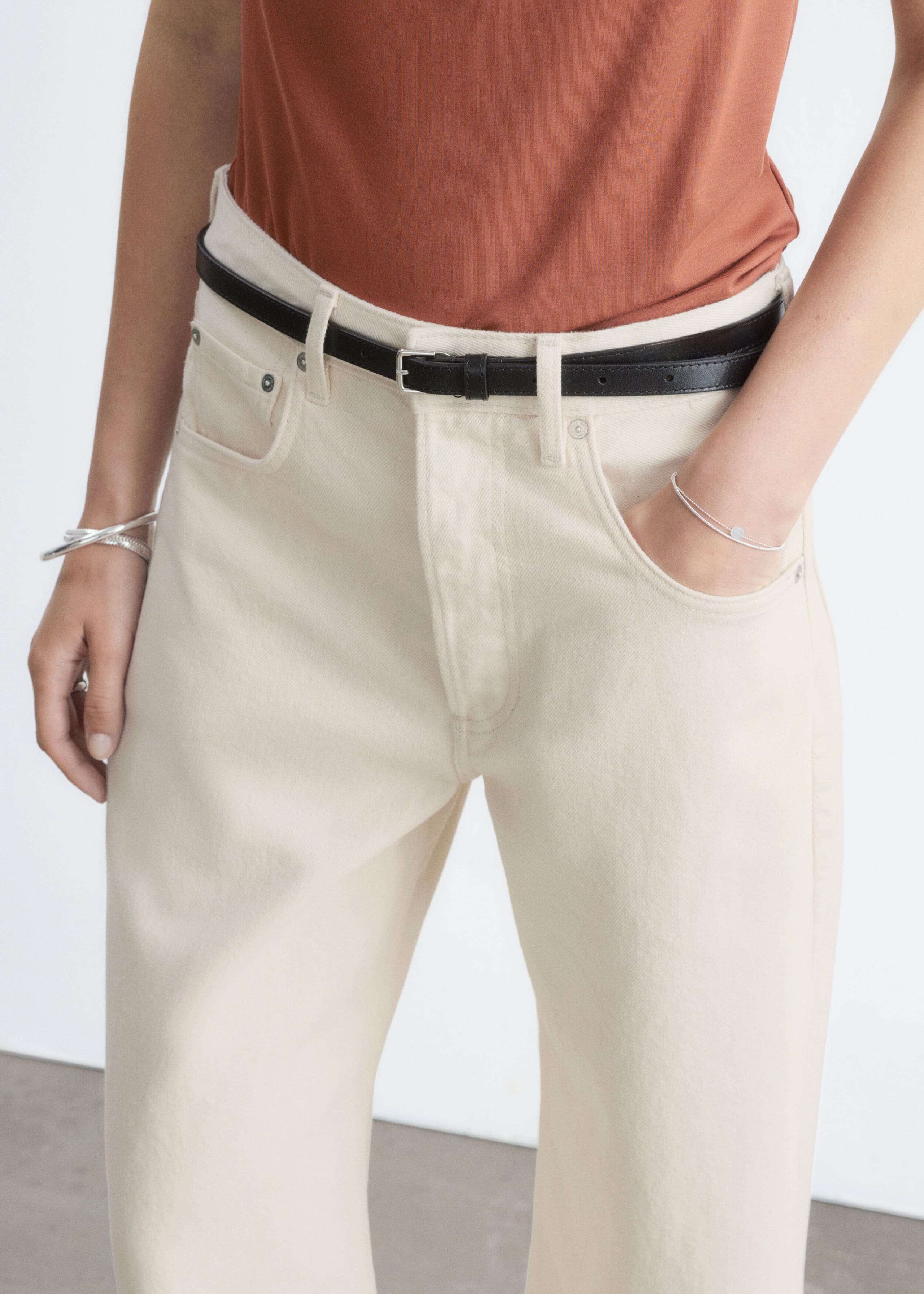 Barrel-Leg Jeans - Cream - Lookbook