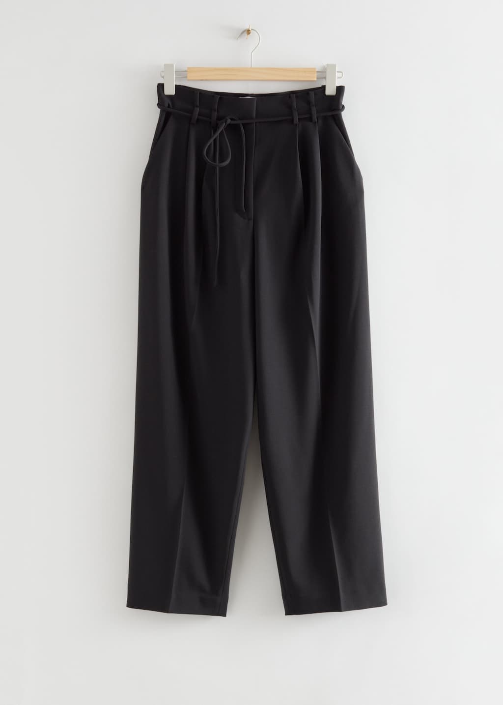 Relaxed Fit Paperbag Trousers - Black - Still Life