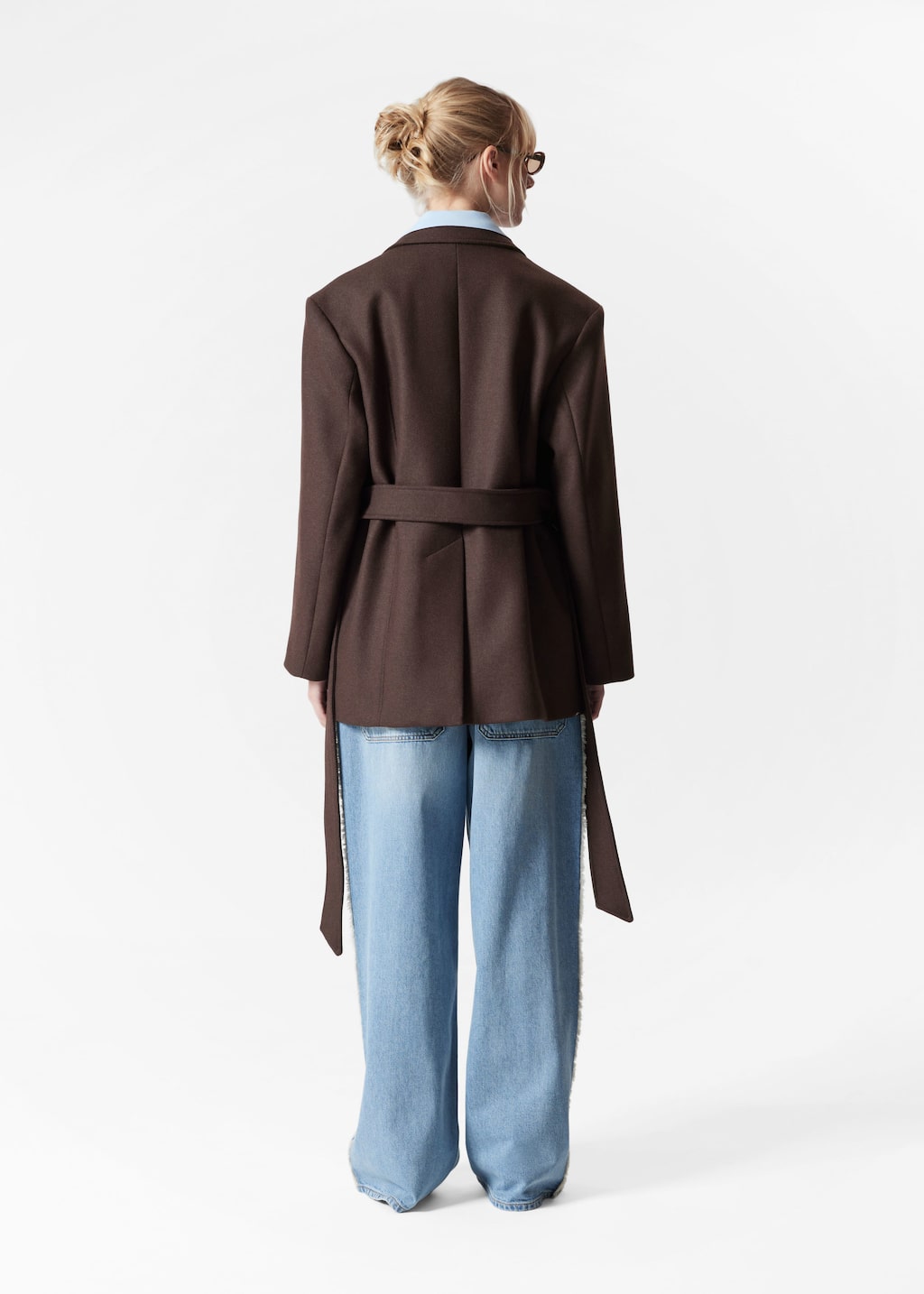 Americana de lana con cinturón de lazo - Marrón oscuro - Lookbook