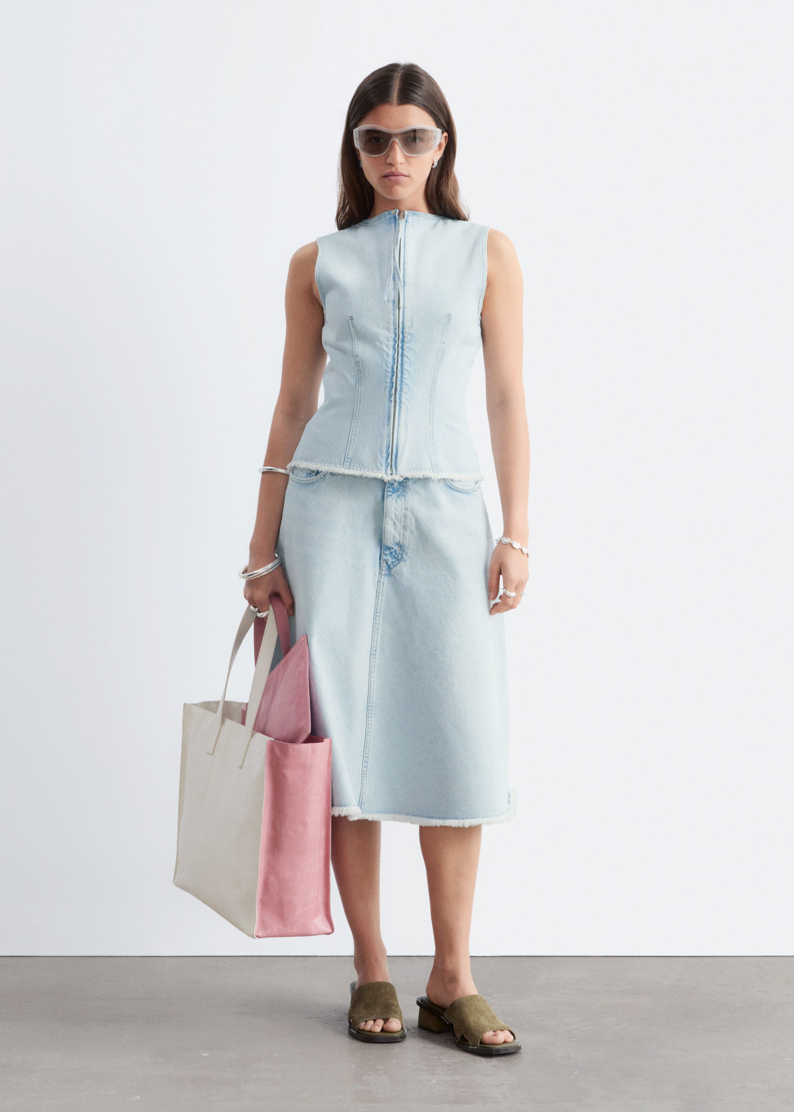 Haut en jean à ourlet brut - Bleu clair - Lookbook
