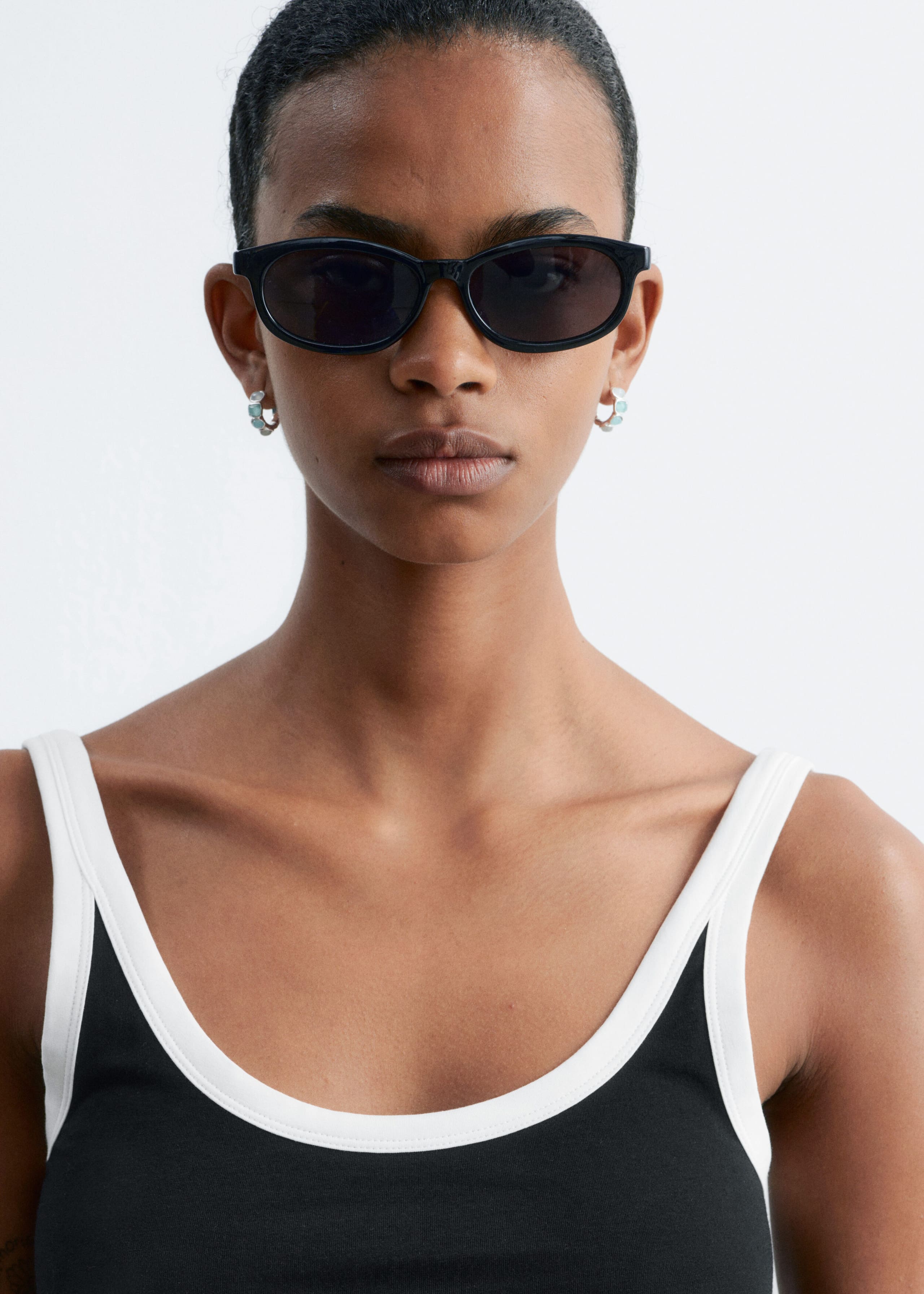 Top z okrągłym dekoltem – Czarny/biały – Lookbook