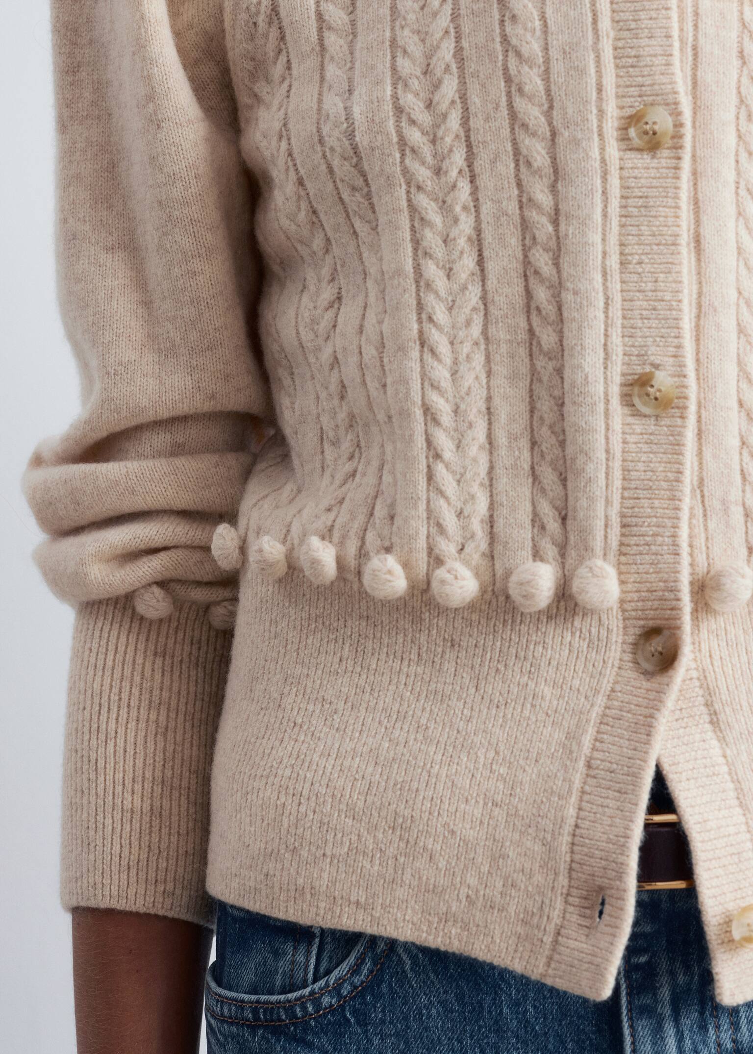 Strickjacke aus Wolle mit Zopfmuster - Beige/Dunkelgrau - 3