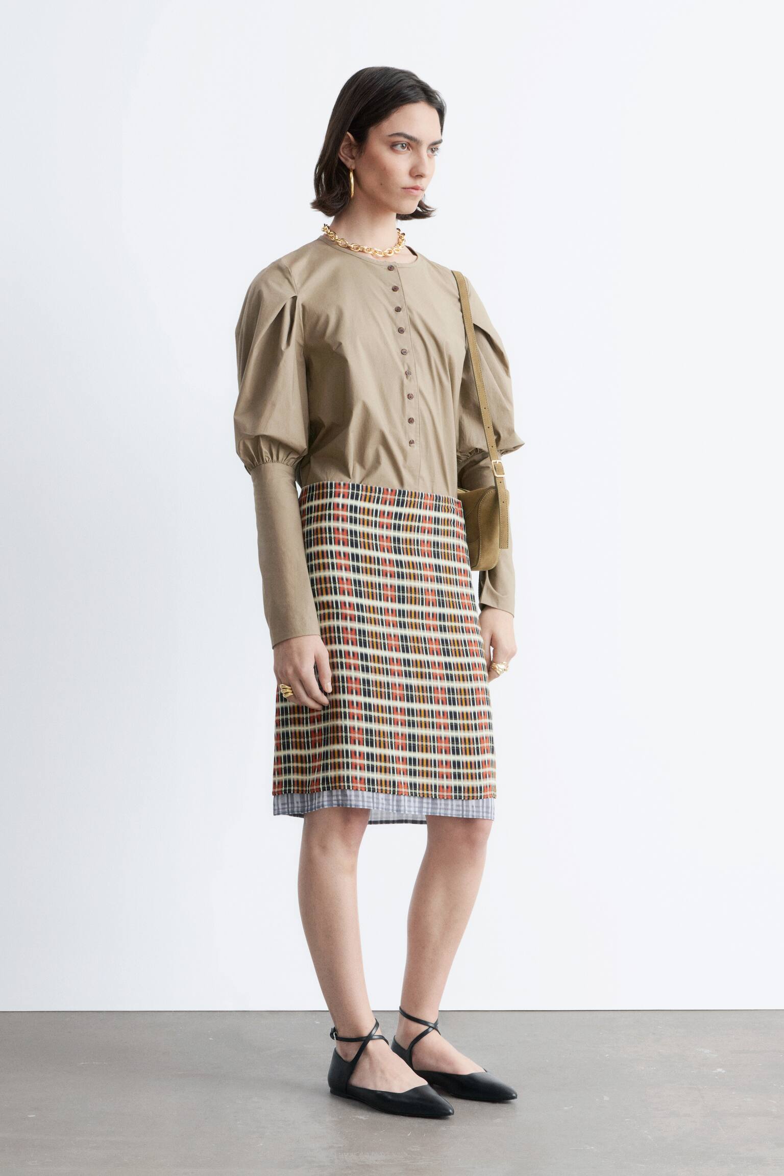 Bluză cu Mâneci Bufante - Bej închis - 9