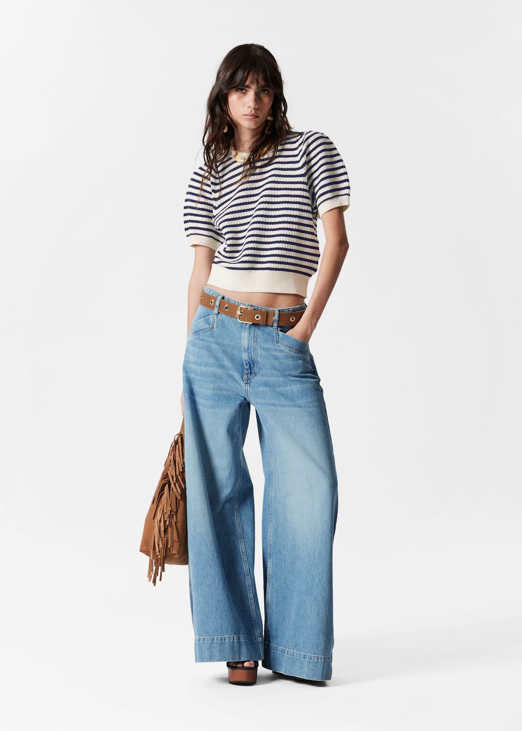 Dzianinowy top z falistymi brzegami – Granatowy/Białe paski – Lookbook