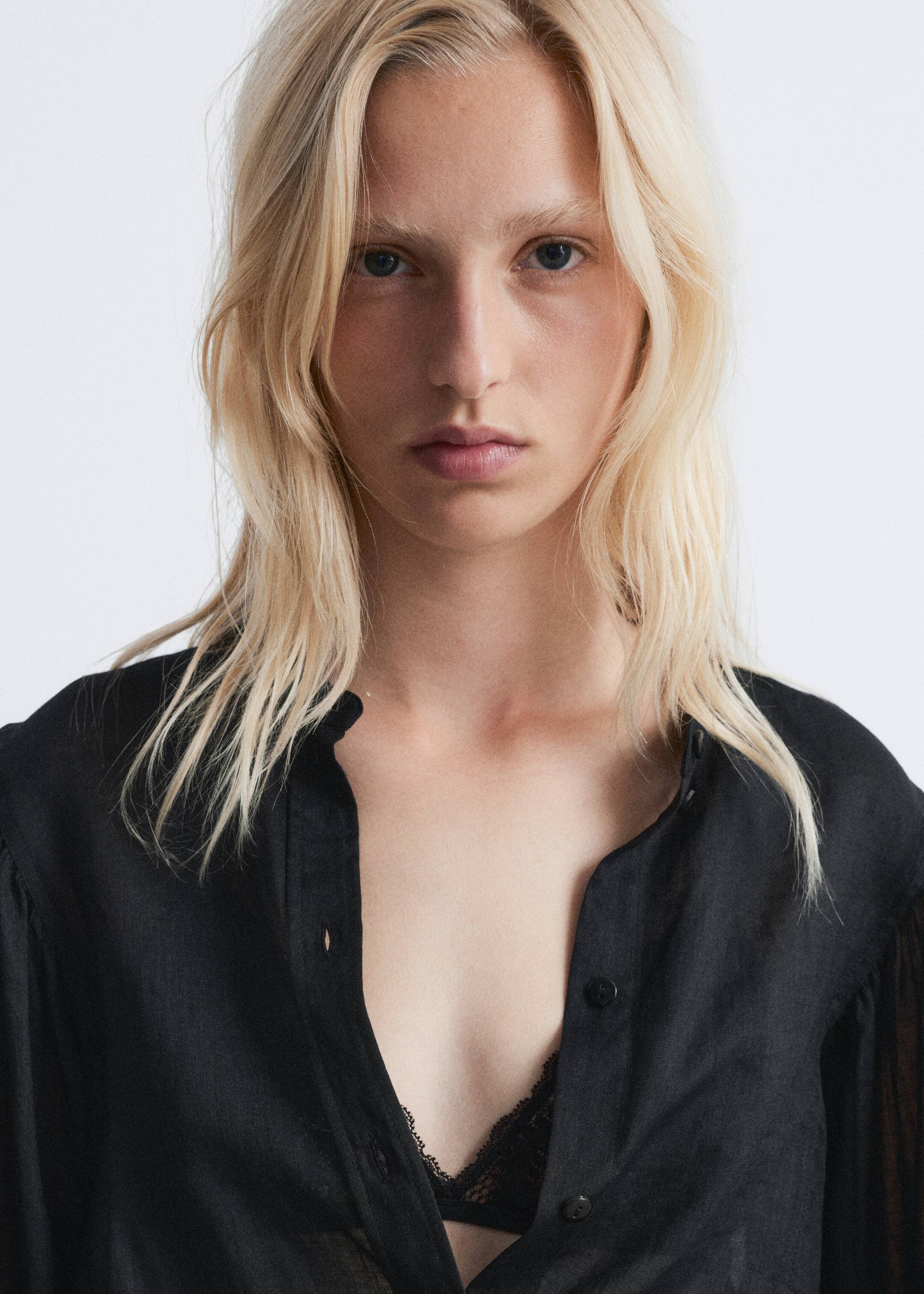 Visualizza immagine più grande: Blusa con maniche voluminose - Nero - DONNA | H&M IT 4
