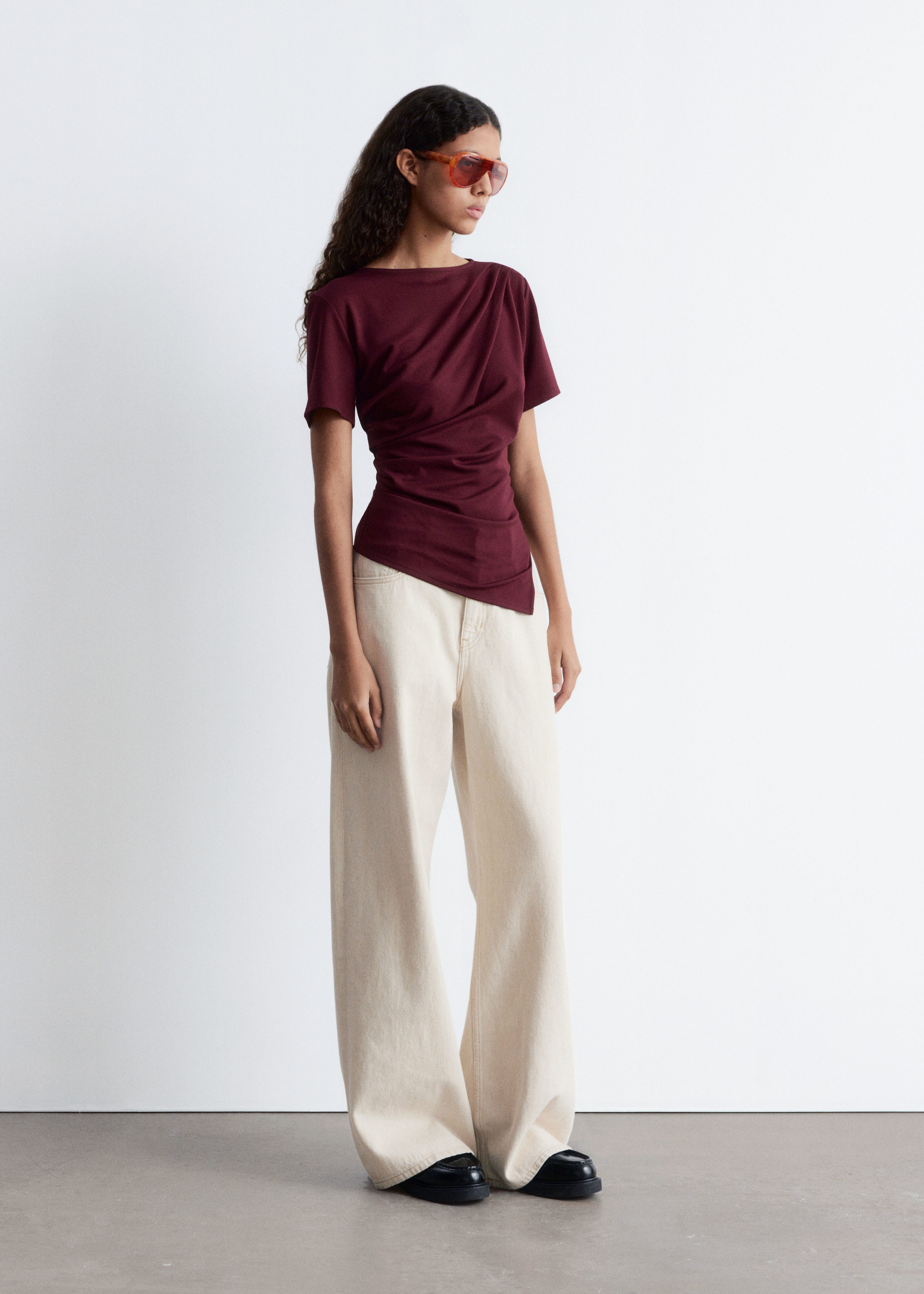 Image of T-shirt asimmetrica drappeggiata