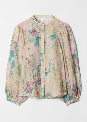 Beige/Blue Pattern
