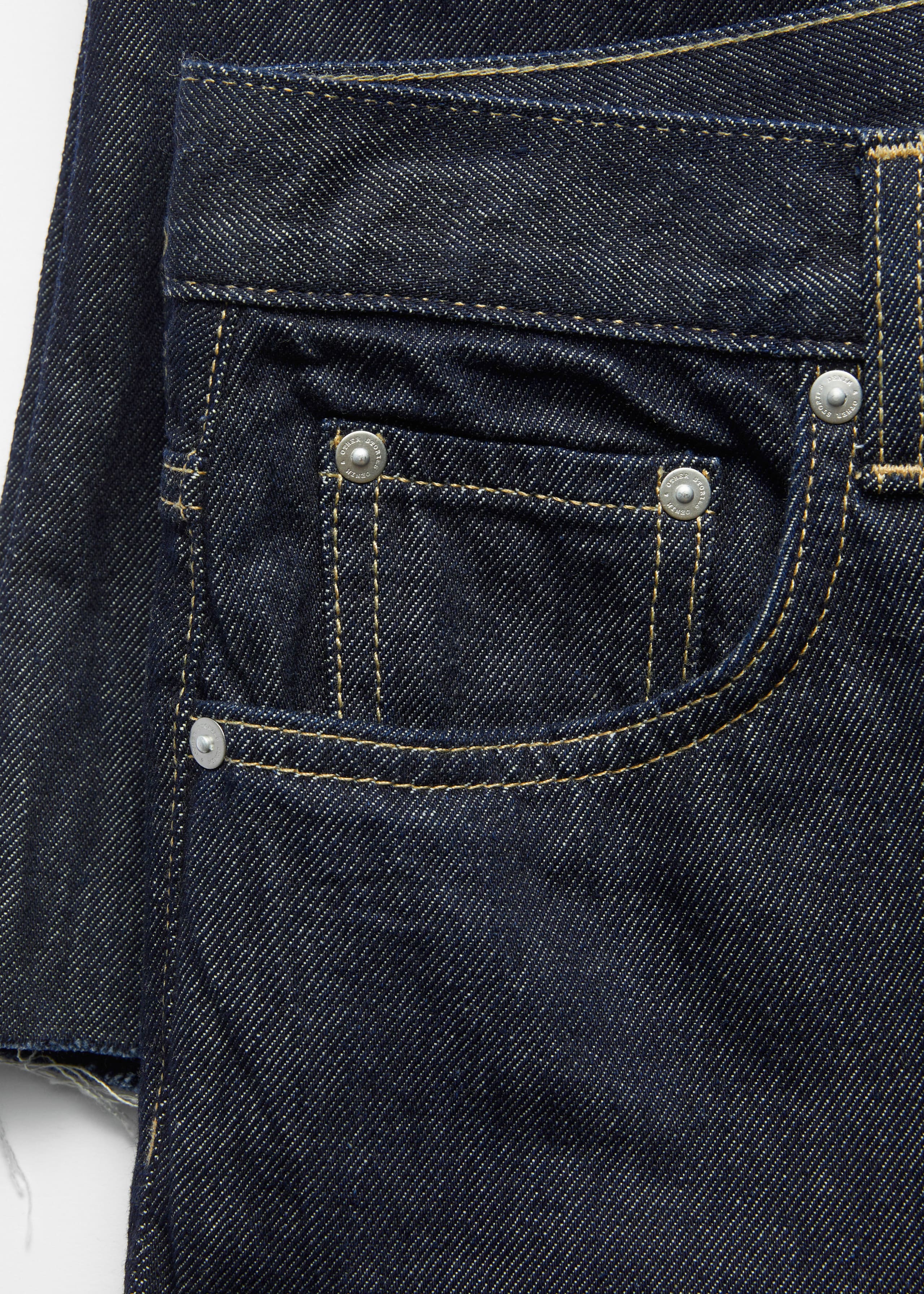 Jeans mit hohem Bund und weitem Bein - {{variantName}} - Beschreibendes Detail