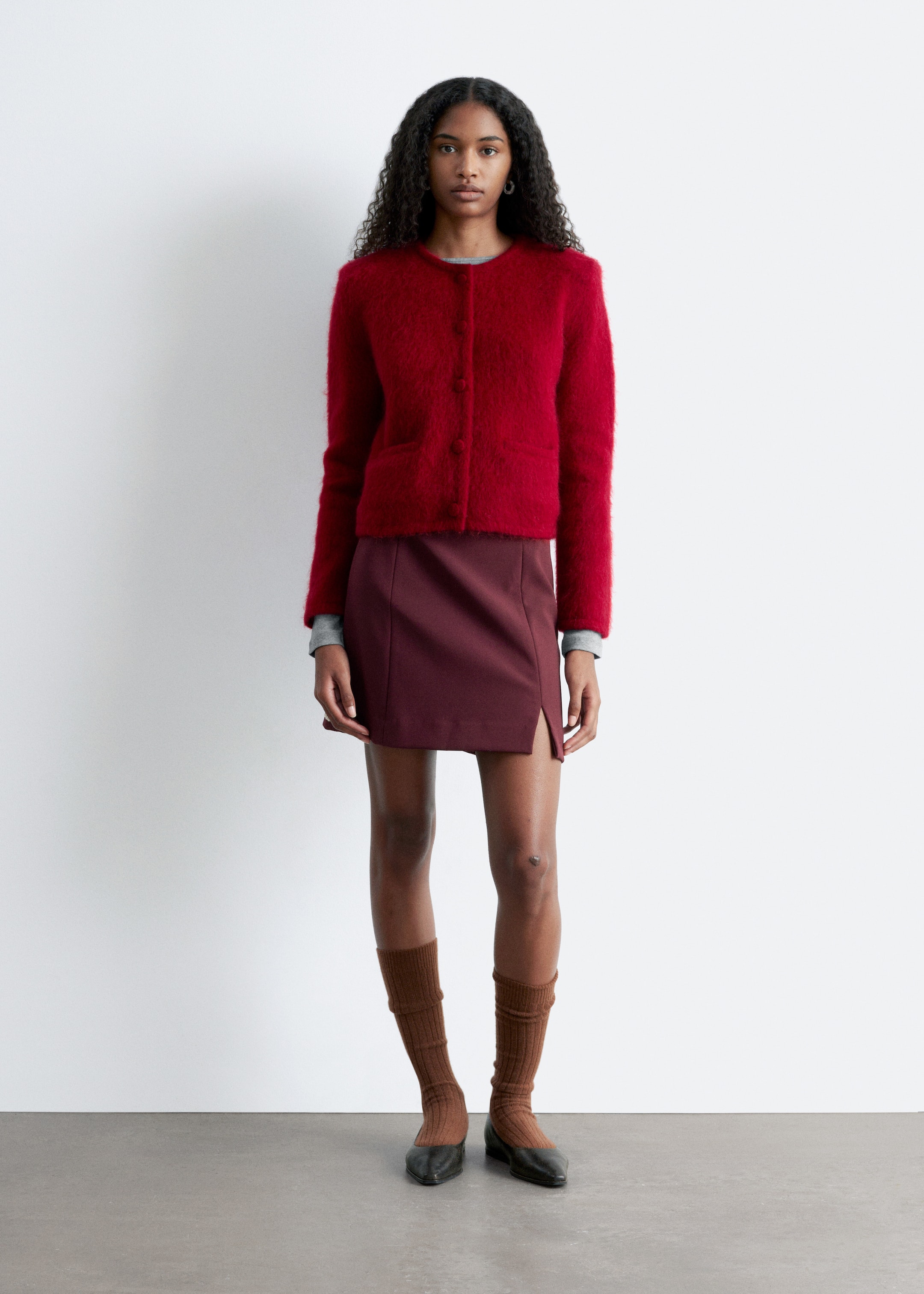 Agrandir l'image: Mini-jupe à taille haute - Rouge foncé - FEMME | H&M FR 1