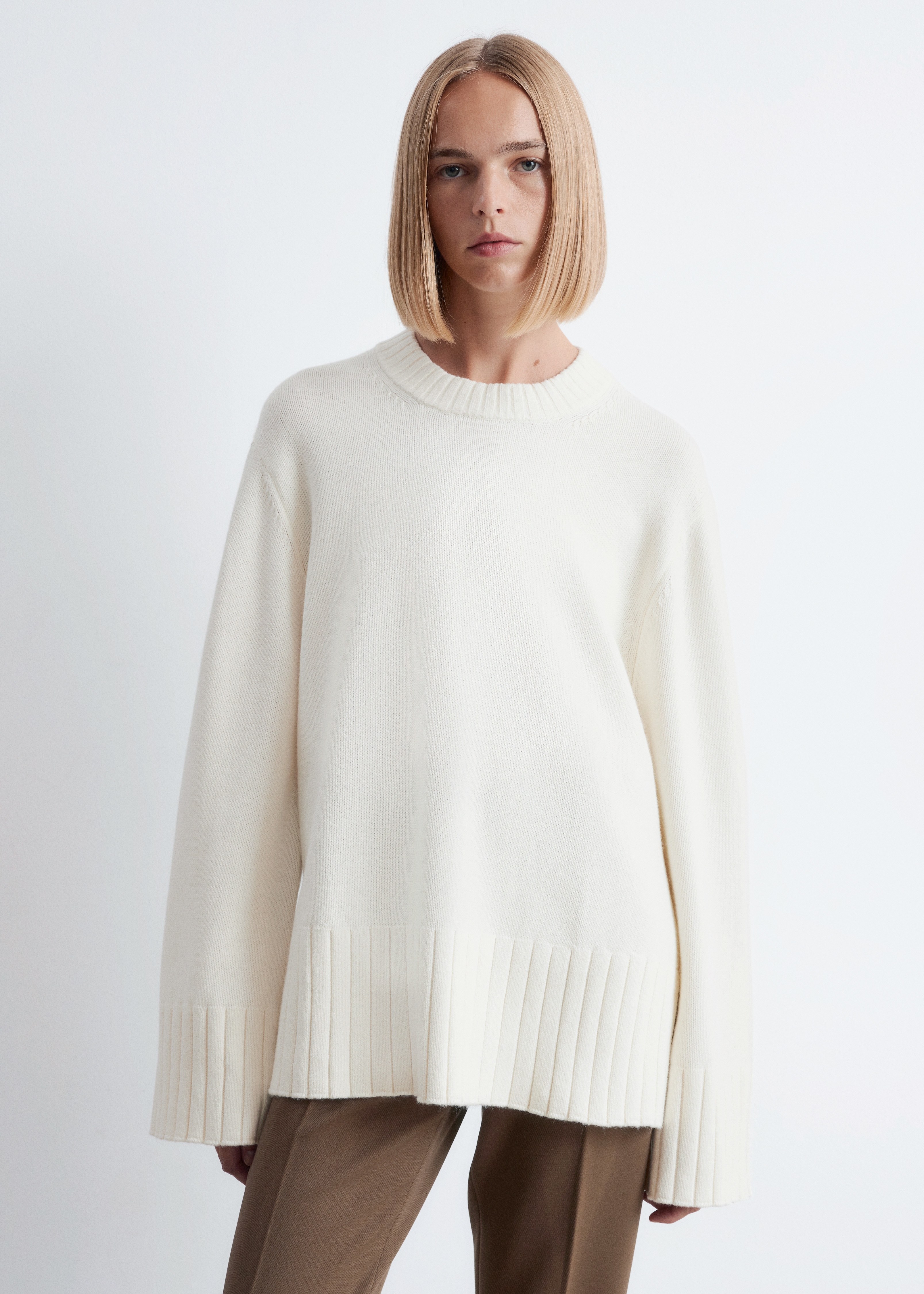 Relaxed Knit Sweater - White/Dark Brown