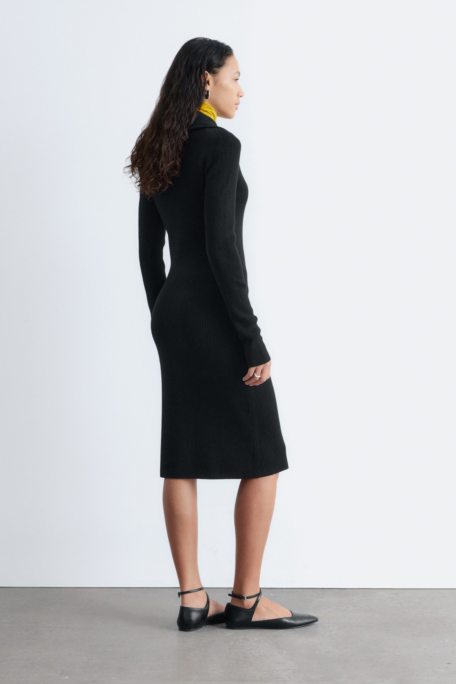 Abito midi a coste con zip - Nero - 4