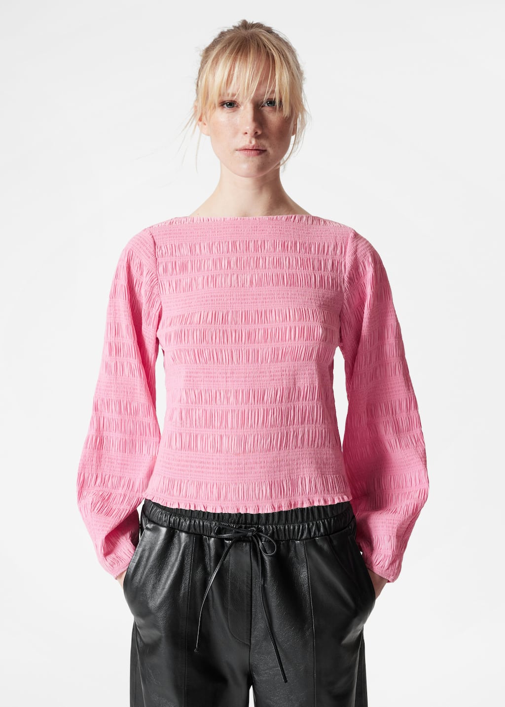 Haut à smocks et à encolure bateau - Rose - Lookbook