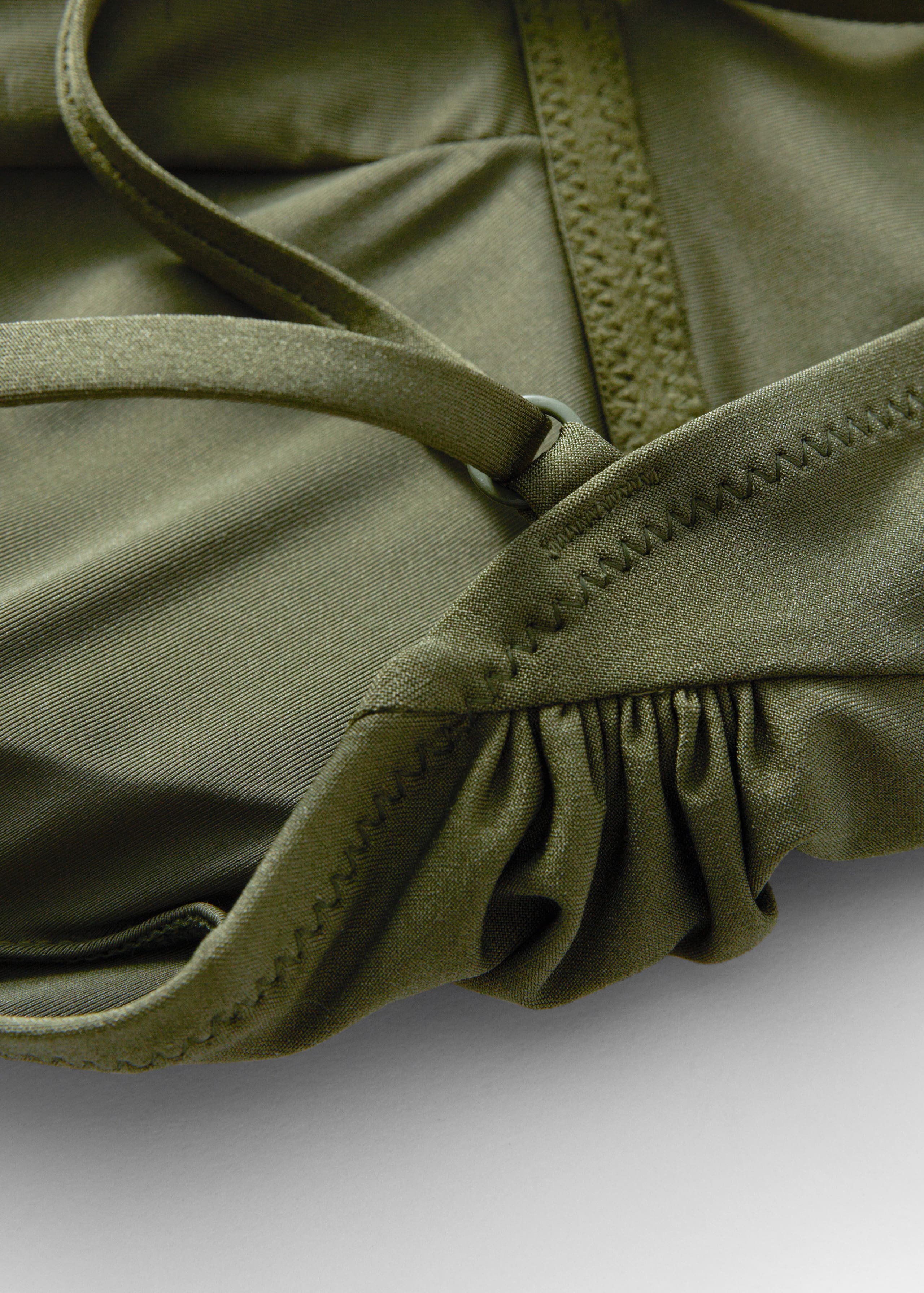 Image of Maillot de bain à décolleté plongeant