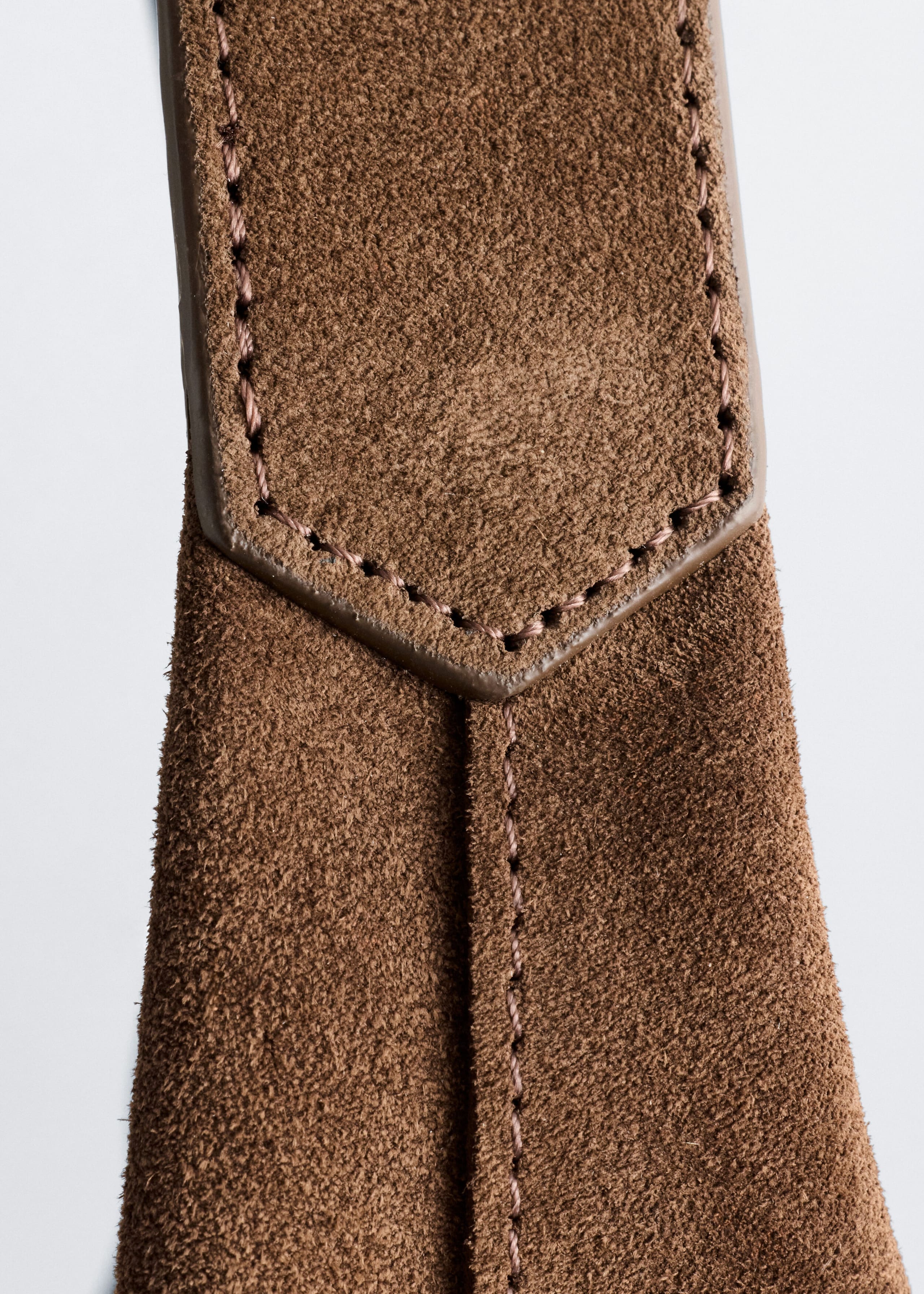 Classic Tote Bag - Brown - Still Life