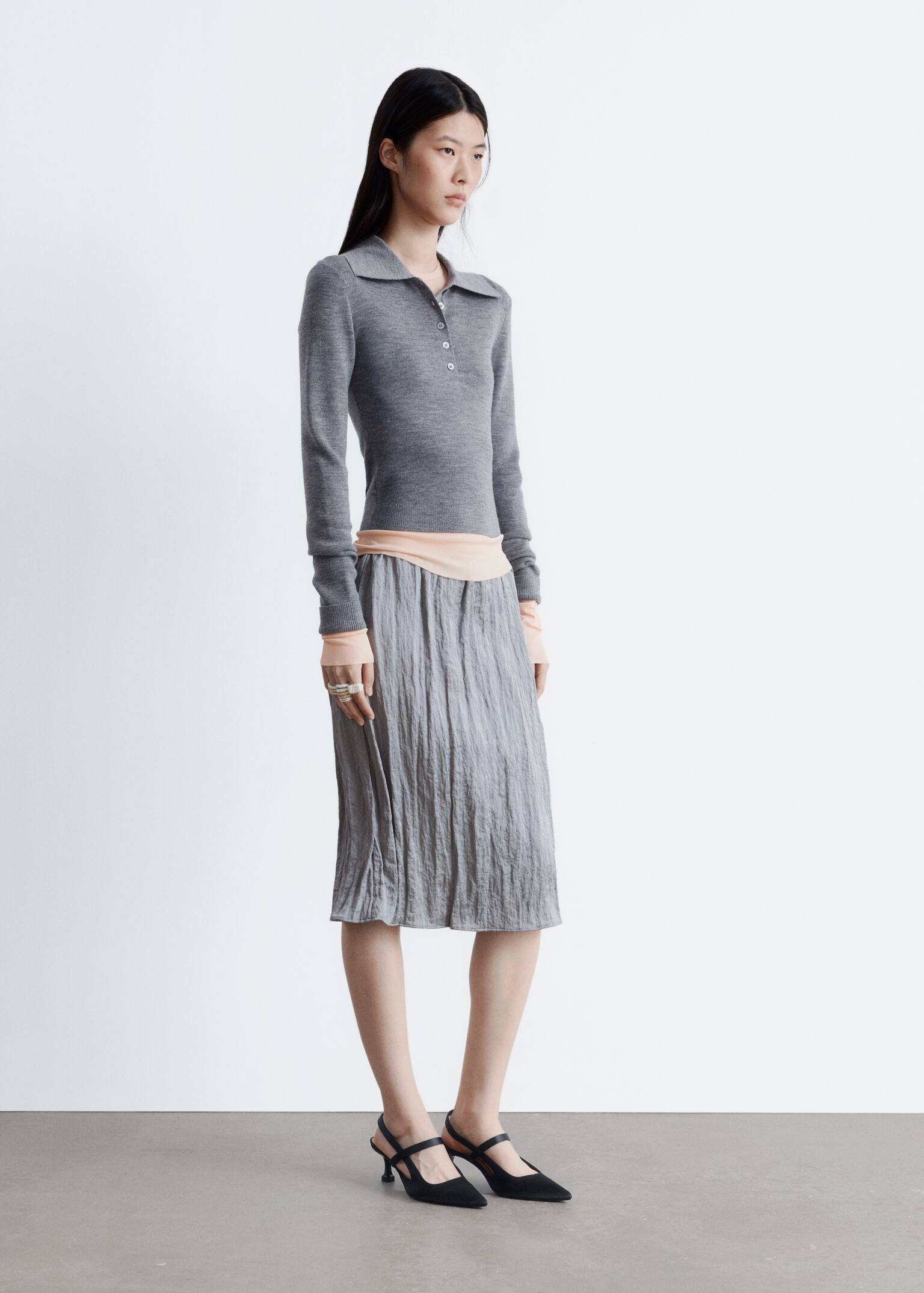 חולצת פולו מצמר מרינו בסריגת צלעות - אפור מלנג' - 5